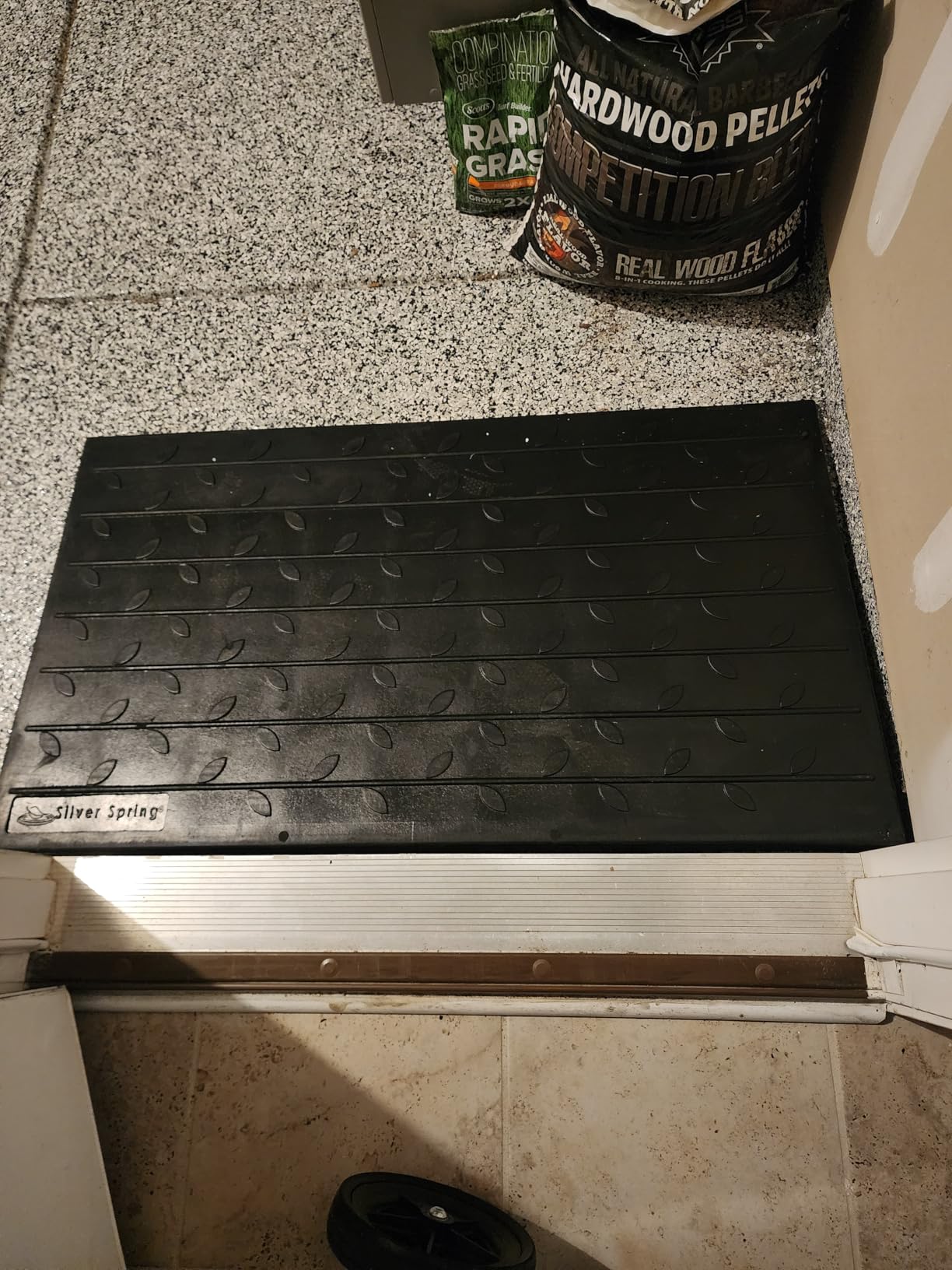 Silver Spring Threshold Ramp, Solid Rubber 4