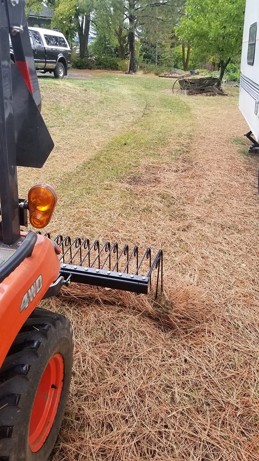 Field Tuff Steel Spring Coil Tine Tow Behind Landscape Rake for Leaves, Pine Needles, Straw, and Grass with 3 Point Hitch Receiver Attachment, Black, 60 Inches customer photo 1