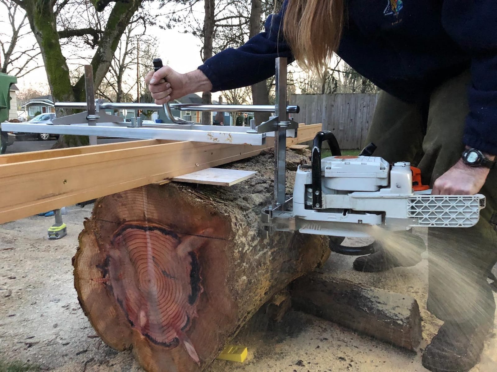 Portable Chainsaw Mill 36 Inches 304 Stainless Steel and Aluminum Planking Milling Bar Size 14 Inches to 36 Inches customer photo 2
