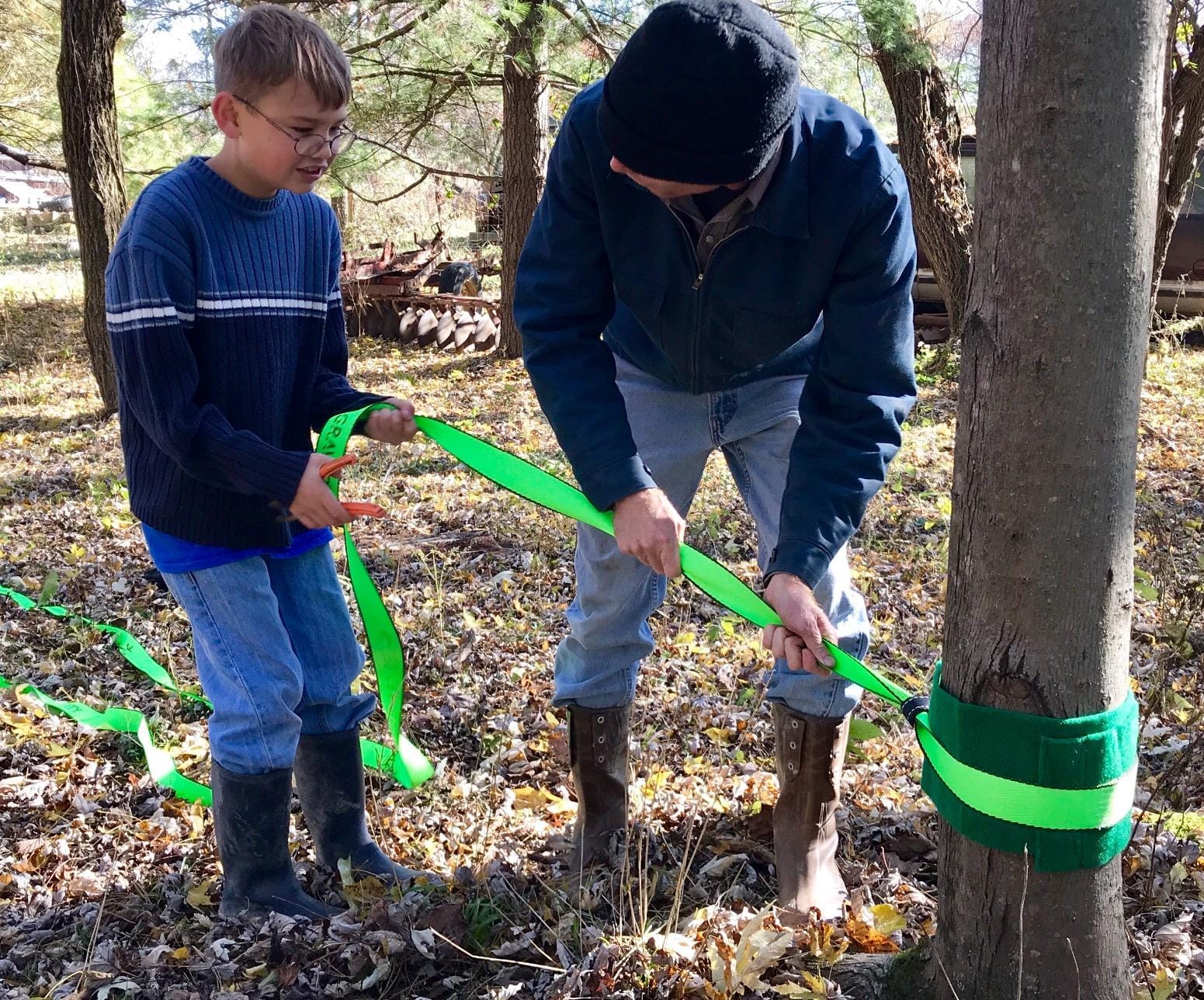 Slackline Kit with Industry Leading Carry/Storage Bag, Upgraded Ratchet w/Molded Finger Grip & Smooth Operation + Tree Protectors; Great Set for Kids, in All respects customer photo 1