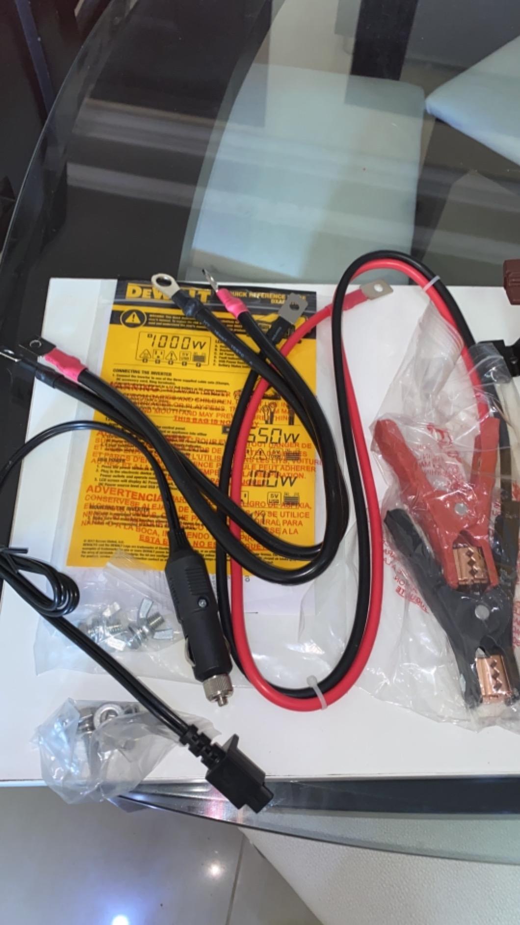DEWALT DXAEPI1000 Power Inverter 1000W Car Converter with LCD Display: Dual 120V AC Outlets, 3.1A USB Ports, 12V DC Adapter, Battery Clamps customer photo 2