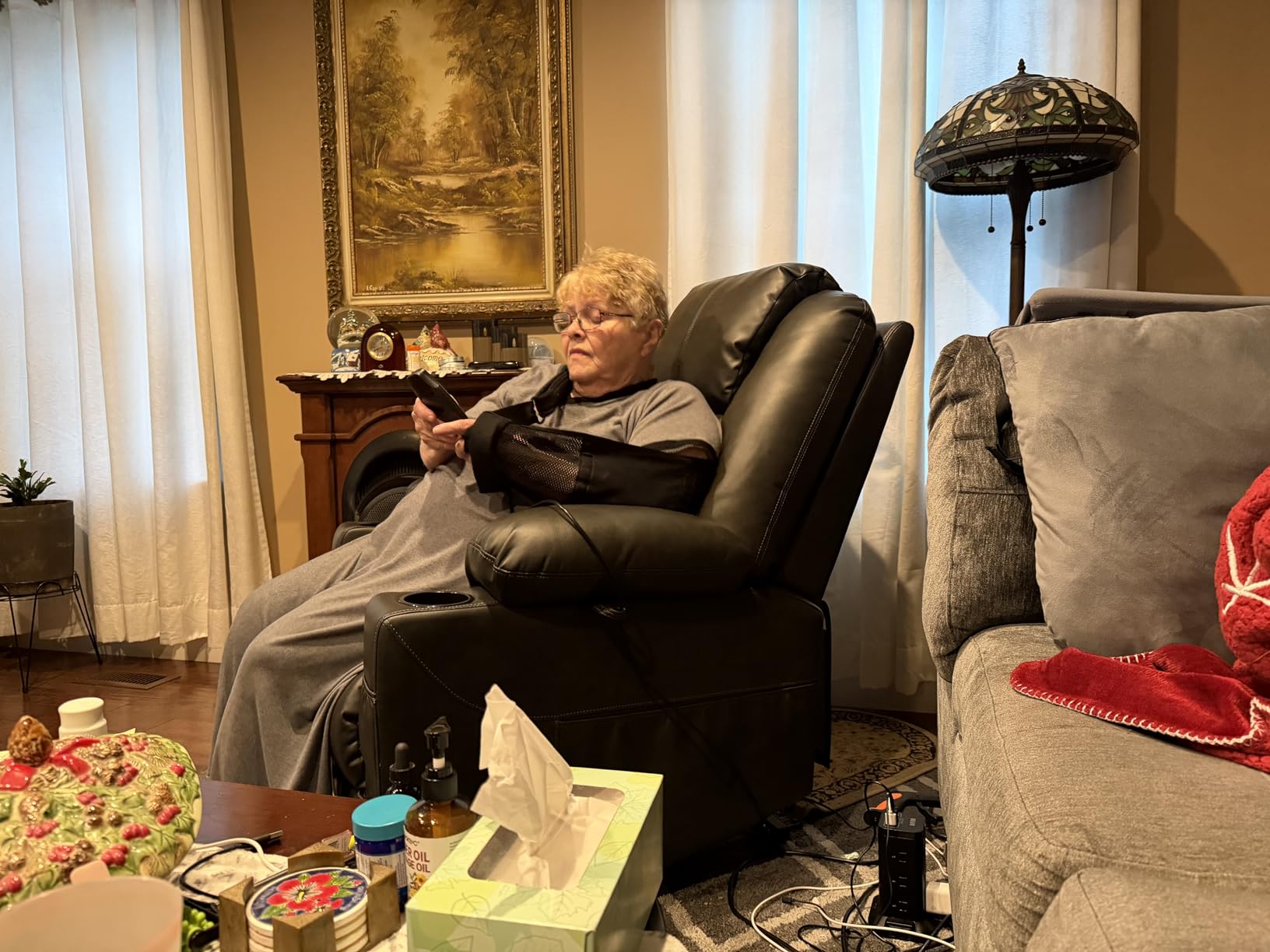 MCombo Power Lift Recliner Chair for Elderly 7040(Medium, Light Brown) | FSC Certified, Multiple Sizes, USB&Type C Charging Port, Cup Holders, Side Pockets, Faux Leather customer photo 1