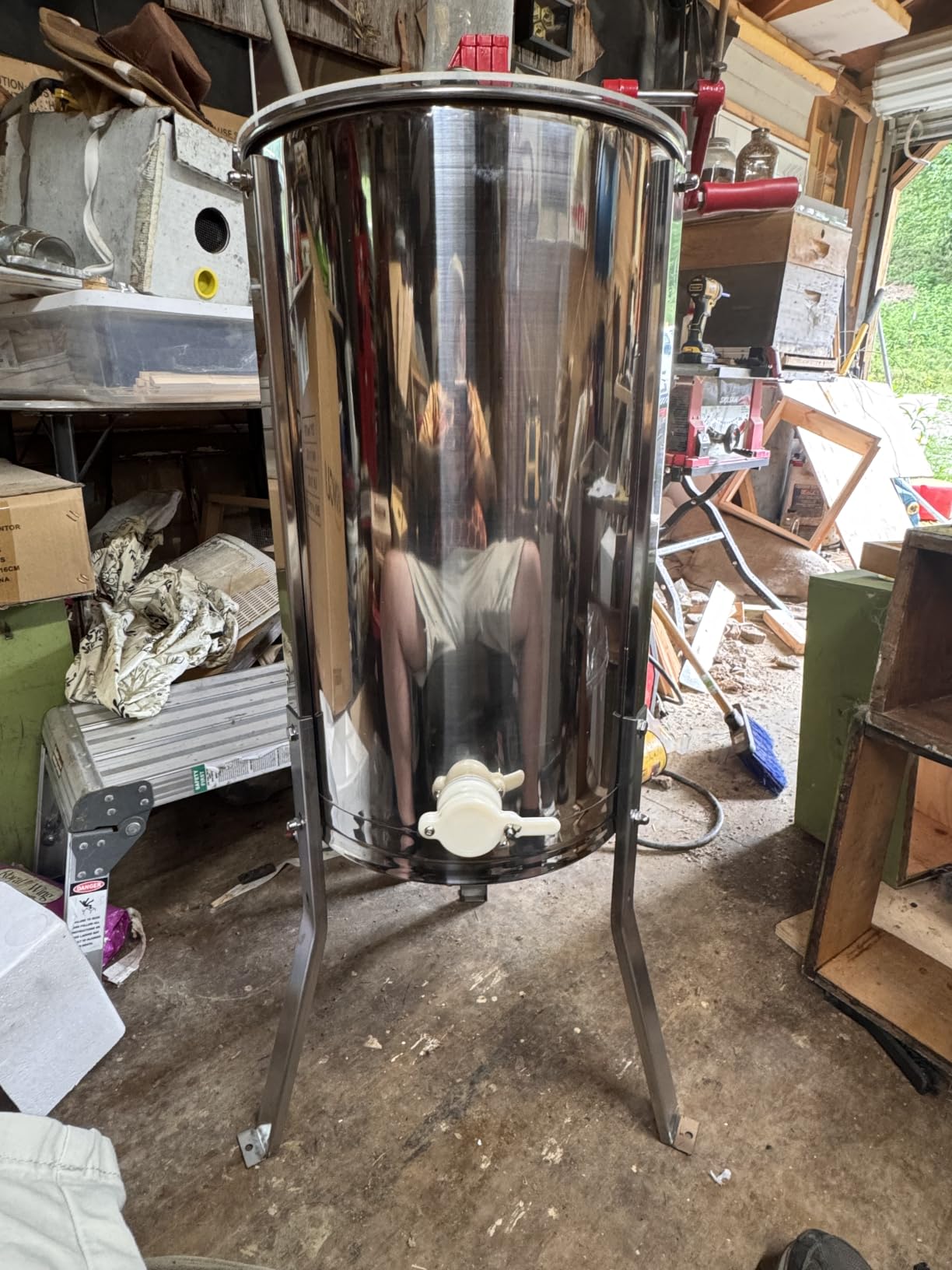 VINGLI 2 Frames Manual Honey Extractor Separator, Food Grade Stainless Steel Honeycomb Spinner Drum Crank By Hand with Adjustable Height Stands, Beekeeping Pro Extraction Apiary Centrifuge Equipment customer photo 1