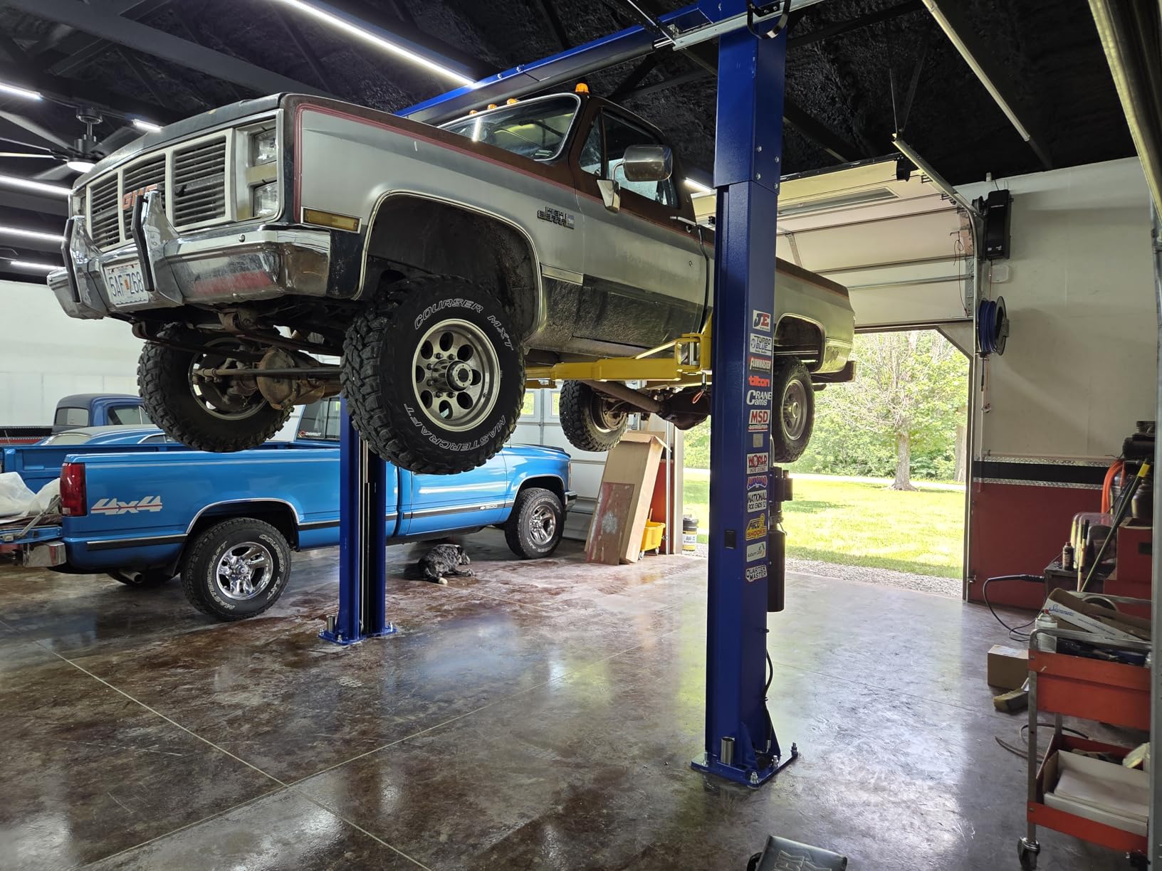 HW-10KOH-A 10000LB Two Post Overhead Car Lift 3 Year Warranty | 3 Year Parts Replacement (A $499 Value) Rigid Double S Columns, Carriage Stronger Commercial-grade Steel, Clear Floor Design customer photo 1