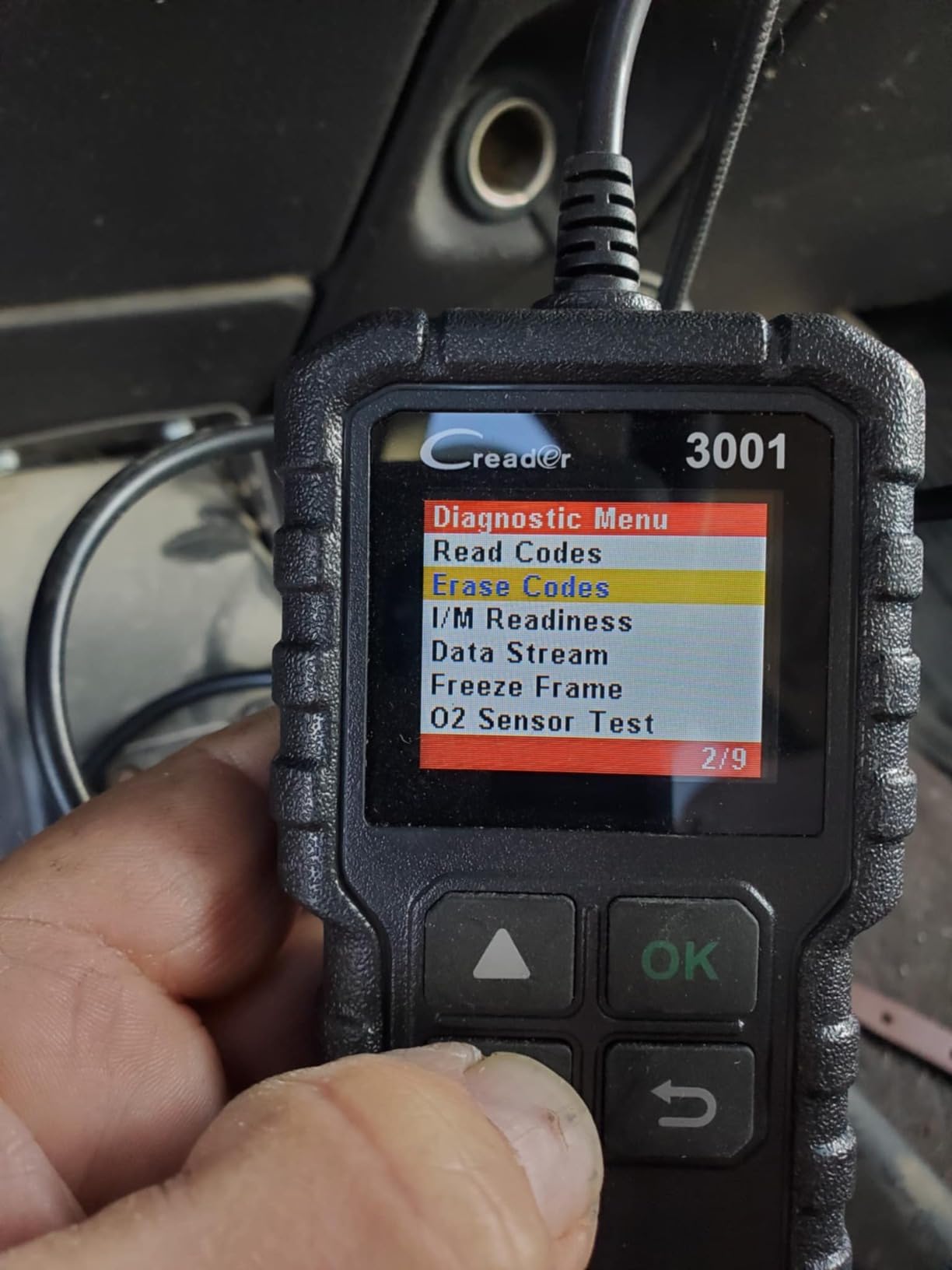 LAUNCH Creader 3001 OBD2 Scanner, Check Engine Code Reader, Lifetime Update | Car Engine Fault Code Reader CAN Diagnostic Scan Tool, Read and Clear Error Codes for All OBDII Protocol Cars Since 1996 customer photo 1