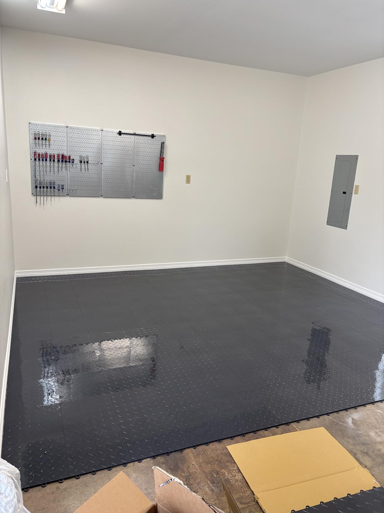 Nitro Tiles by FlooringInc 12