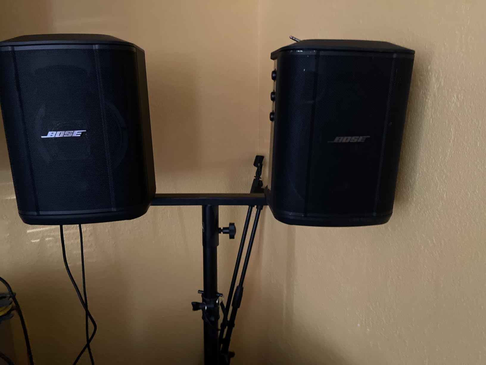 Bose S1 Pro Plus Bluetooth Speaker System Bundle with Battery, Shure PGA48 Microphone, 15ft XLR Audio Cable (6 Items) customer photo 2