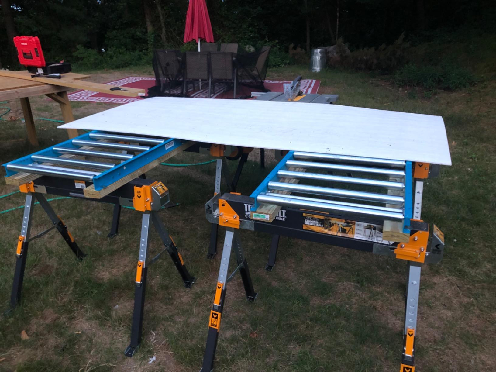 Light-Duty Gravity Conveyor with 1.5