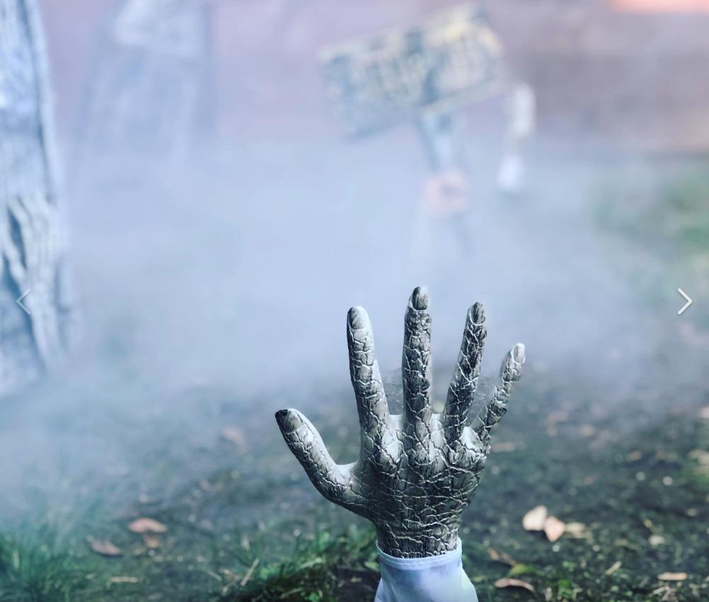 American DJ Mister Kool II Low Lying Water Based Metal Smoke Fog Machine for Halloween Decorations, Theater Effects, or Stage Fog with Remote, Black customer photo 2