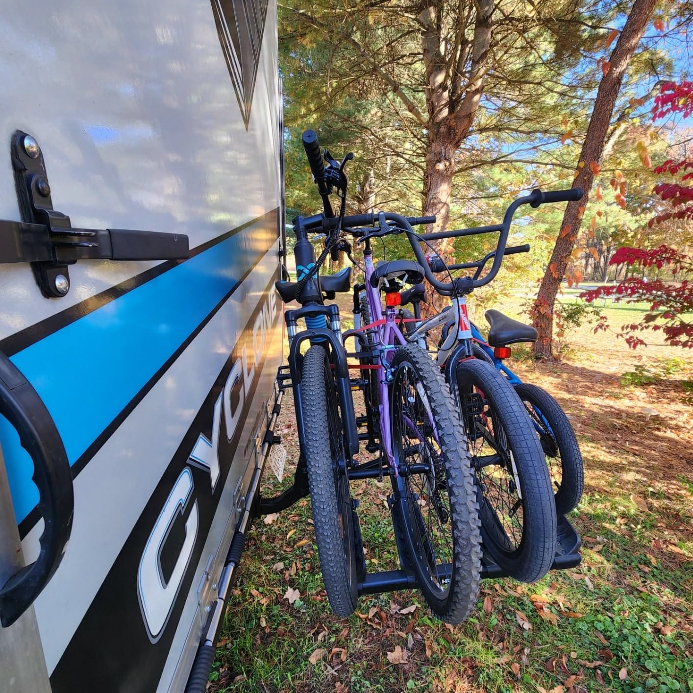 Hollywood Racks Destination 4 Hitch Bike Rack, Carries Up to 4 Bikes, Black | Platform Style Bike Rack for Car, Safe, Secure Transport, Fits Most Bike Styles, Sizes and Models customer photo 1