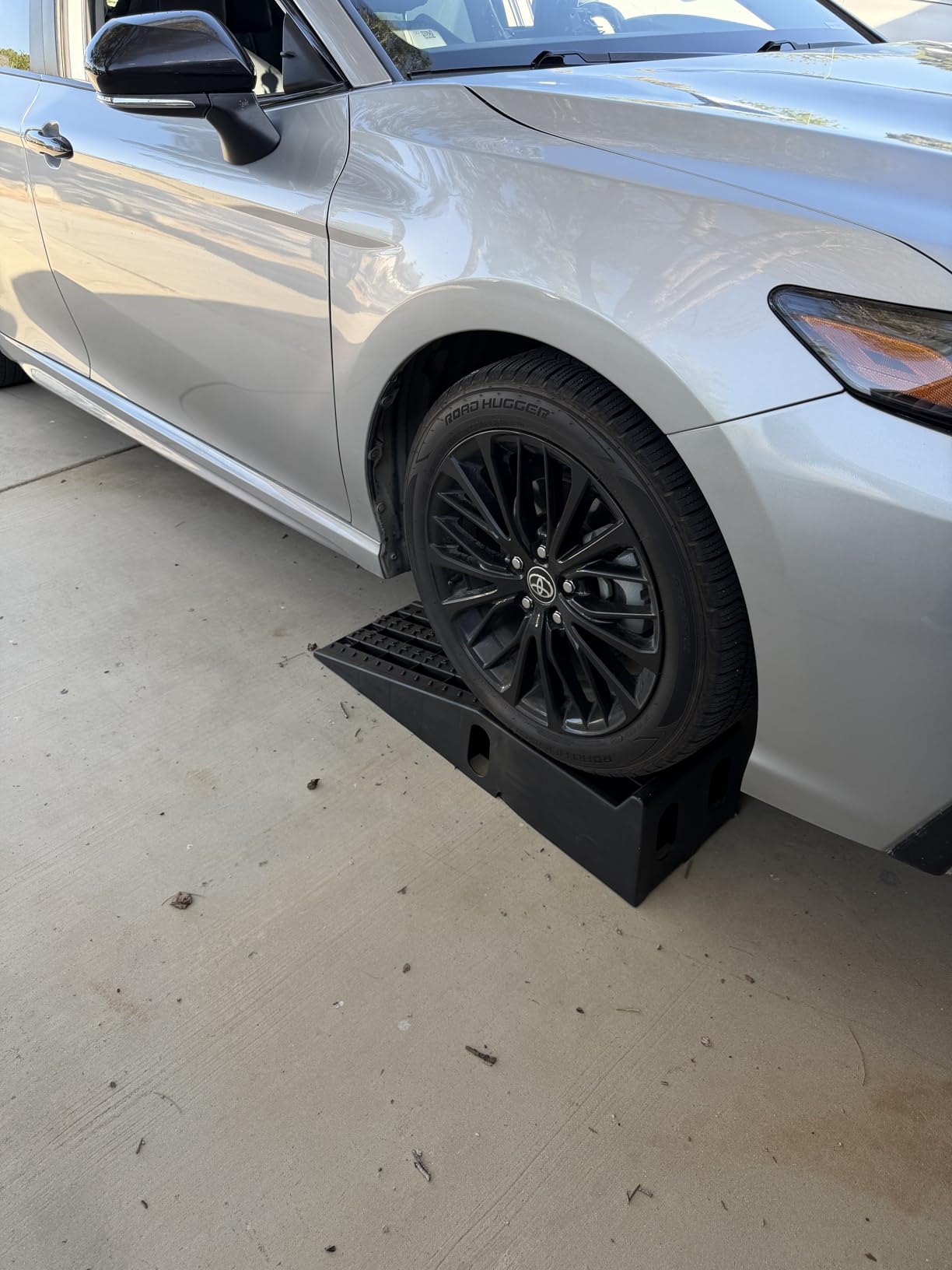 Ironton Poly Car Ramp Set, 12,000-Lb. GVW, 35.5in.L x 12in.W, 2-Pc. | High-impact construction, 6,000-lb. capacity per ramp, Non-skid tread, Rubber feet customer photo 2