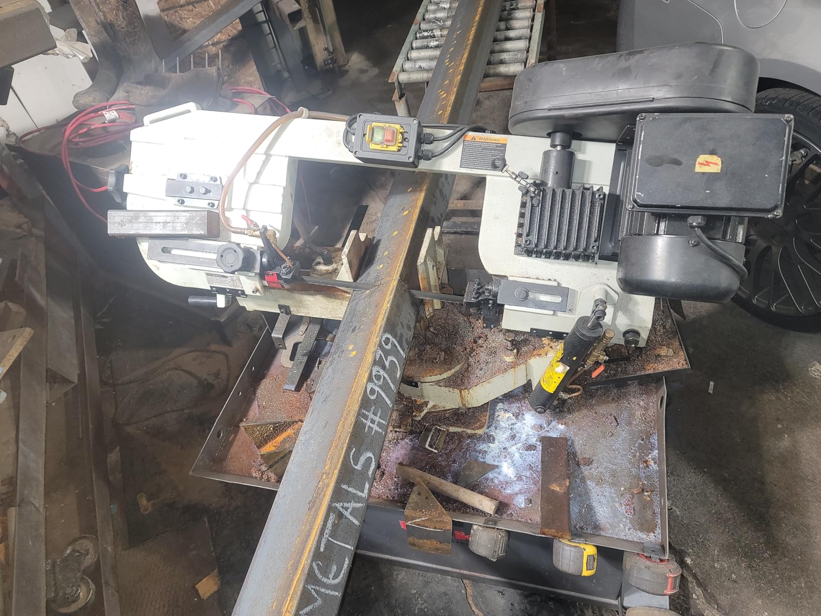 Metal Band Saw, 7 x 8.25 in Swivel Bow, KAKA INDUSTRIAL BS-712R customer photo 1