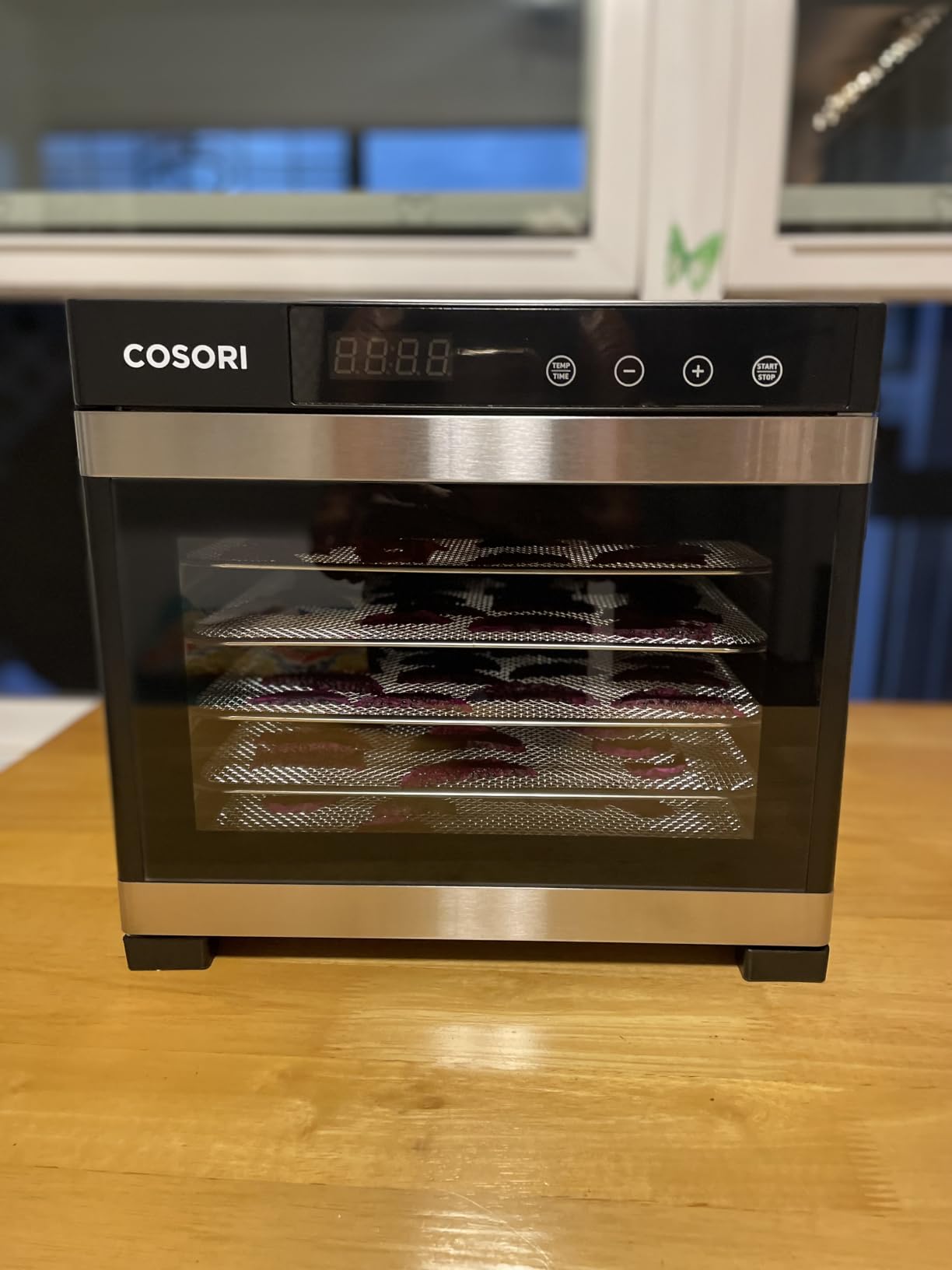 Cosori Food Dehydrator, 6 Stainless Steel Trays with 6.5 ft² Drying Space | Extra Large, 95-165°F Precision Control, 600W Faster Drying, Horizontal Airflow, Quiet Operation under 48 dB, 48H Timer customer photo 1