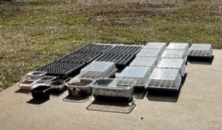 Gardzen 5-Set Seed Starter Tray Kits, Durable Plant Germination Trays with Humidity Vented Domes and Bases, Ideal for Seed Starting, Indoor Gardening, and Greenhouse (Total 200 Cells) | Durable Plant Germination Kit with Humidity Control Domes for Indoor Gardening, Greenhouse and Starting Seeds customer photo 2