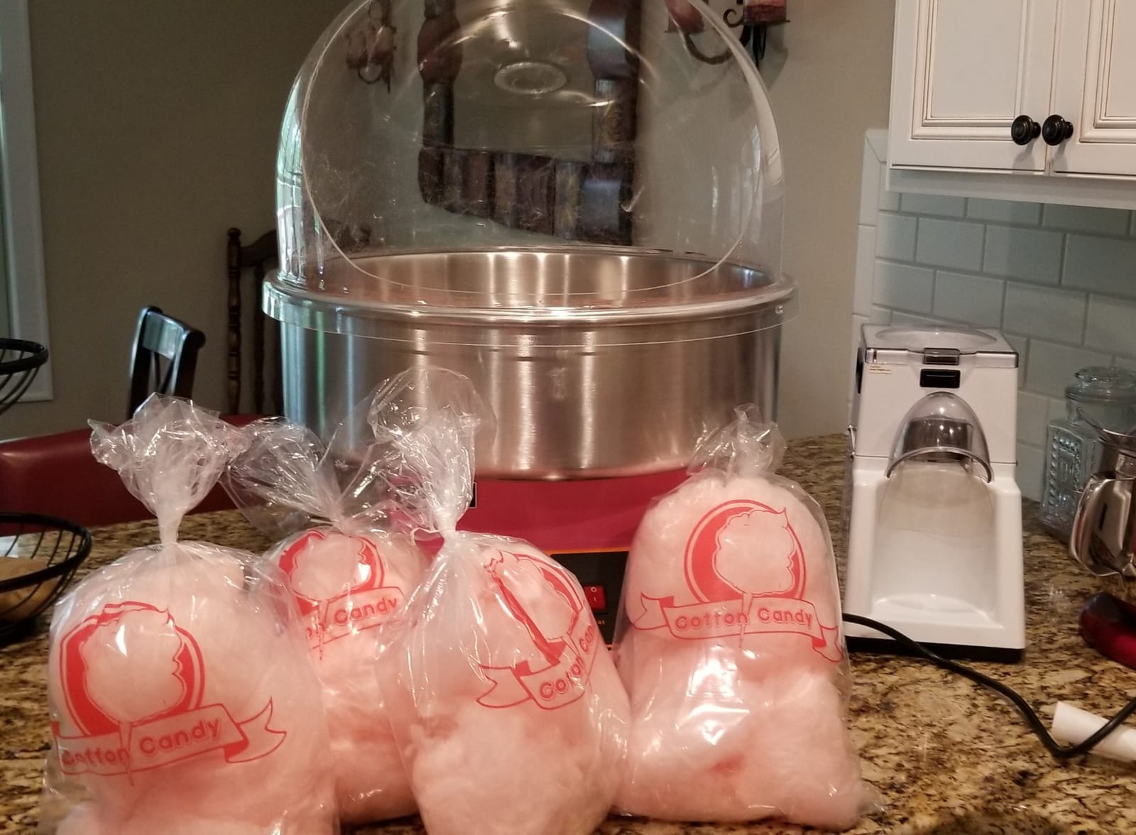 VIVO Pink 1030W Electric Cotton Candy Maker, CANDY-KIT-1 | Commercial Candy Floss Machine with 20 in Stainless Steel Bowl, Includes Bubble Shield Cover and Sugar Scoop, Easy Home Use customer photo 2