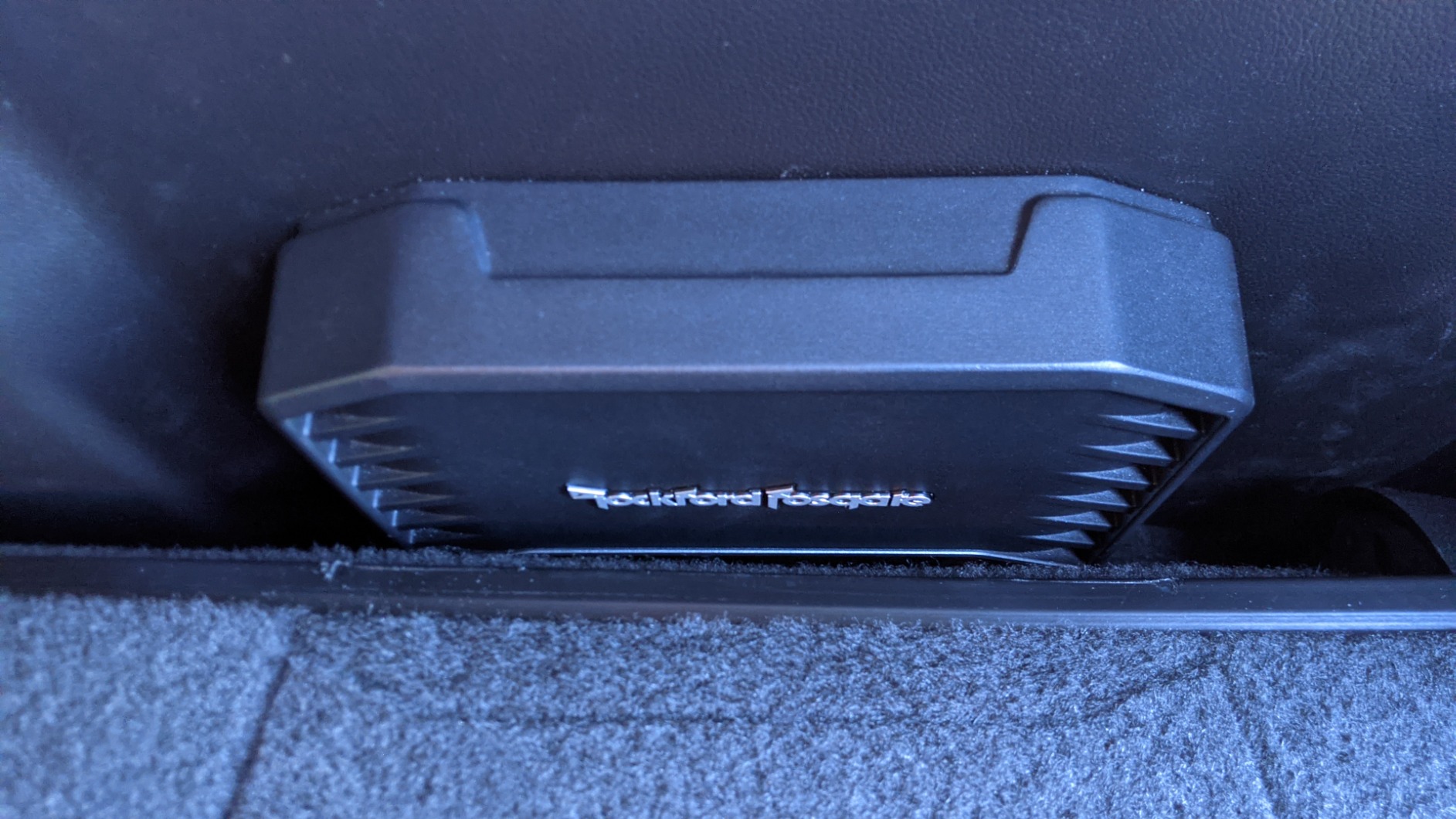 Rockford Fosgate Prime R2-500X1 500-Watt Mono Amplifier, Class-D, Extremely Efficient, Reduces Demand on the Vehicles Electrical System customer photo 2
