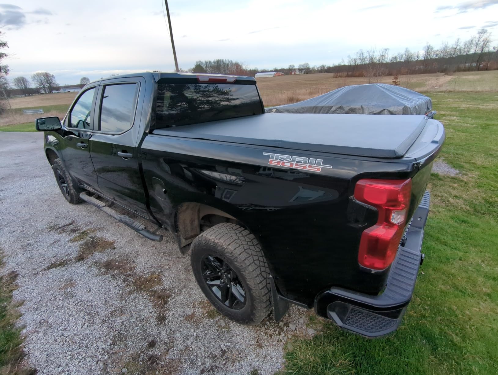 OEDRO Soft Tri-Fold Tonneau Cover for 2019-2026 Chevy Silverado 1500 5.8ft | Truck Bed Cover for GMC Sierra 1500/Chevy Silverado 1500 New Body Style, Fleetside 5.8 Feet Bed w/o Multi-Flex Tailgate customer photo 2