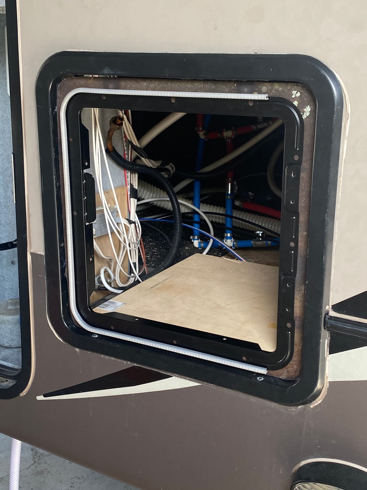 RecPro RV Tankless Gas Water Heater | 42,000 BTU | Black customer photo 2