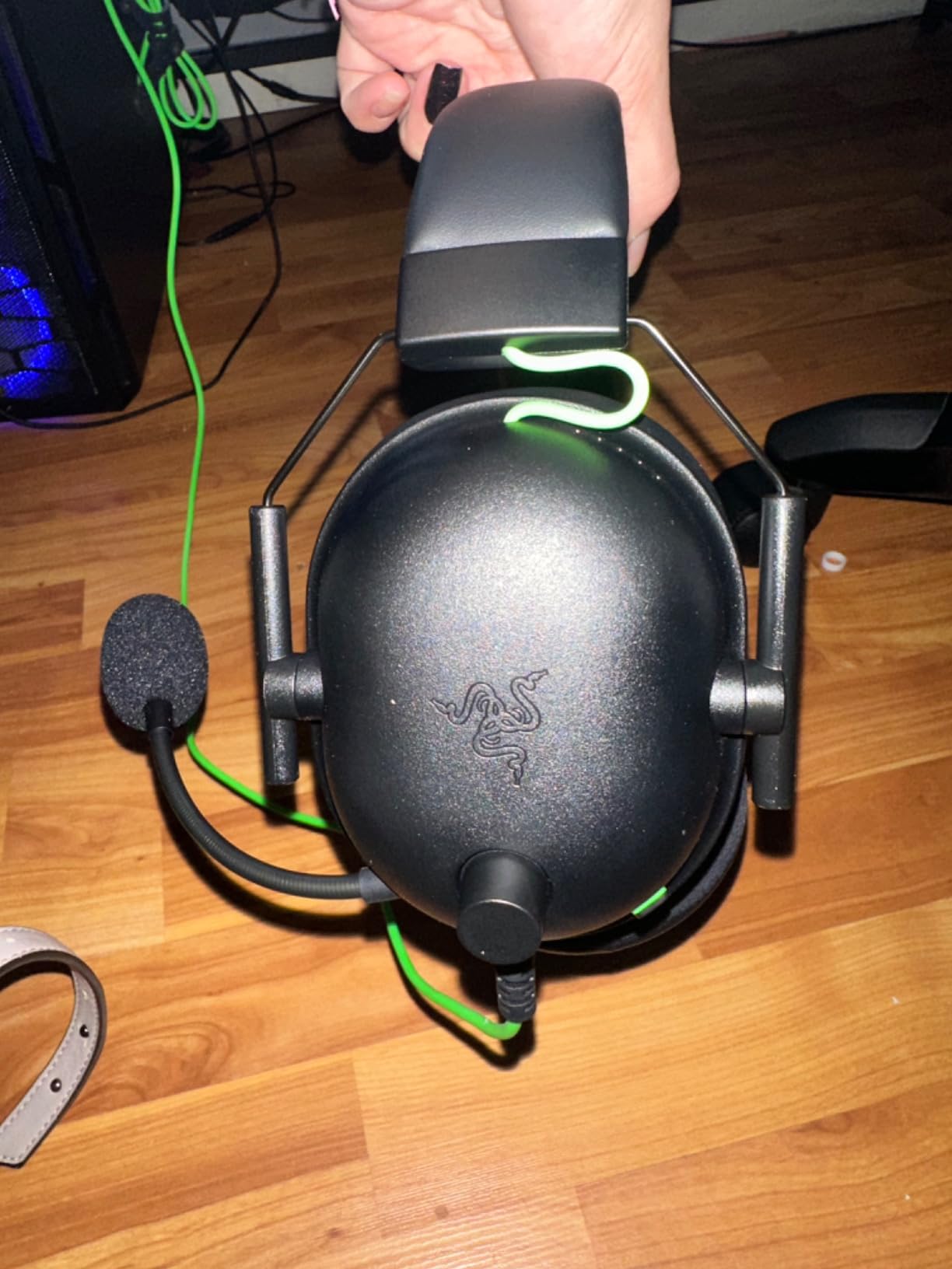 Razer BlackShark V2 X Gaming Headset: 7.1 Surround Sound - 50mm Drivers - Memory Foam Cushion - For PC, PS4, PS5, Switch - 3.5mm Audio Jack - Black | 7.1 Surround Sound, 50mm Drivers, Cardioid Mic, Lightweight, Memory Foam, Noise Isolating Earcups, for PC, PS4, PS5, Switch customer photo 2