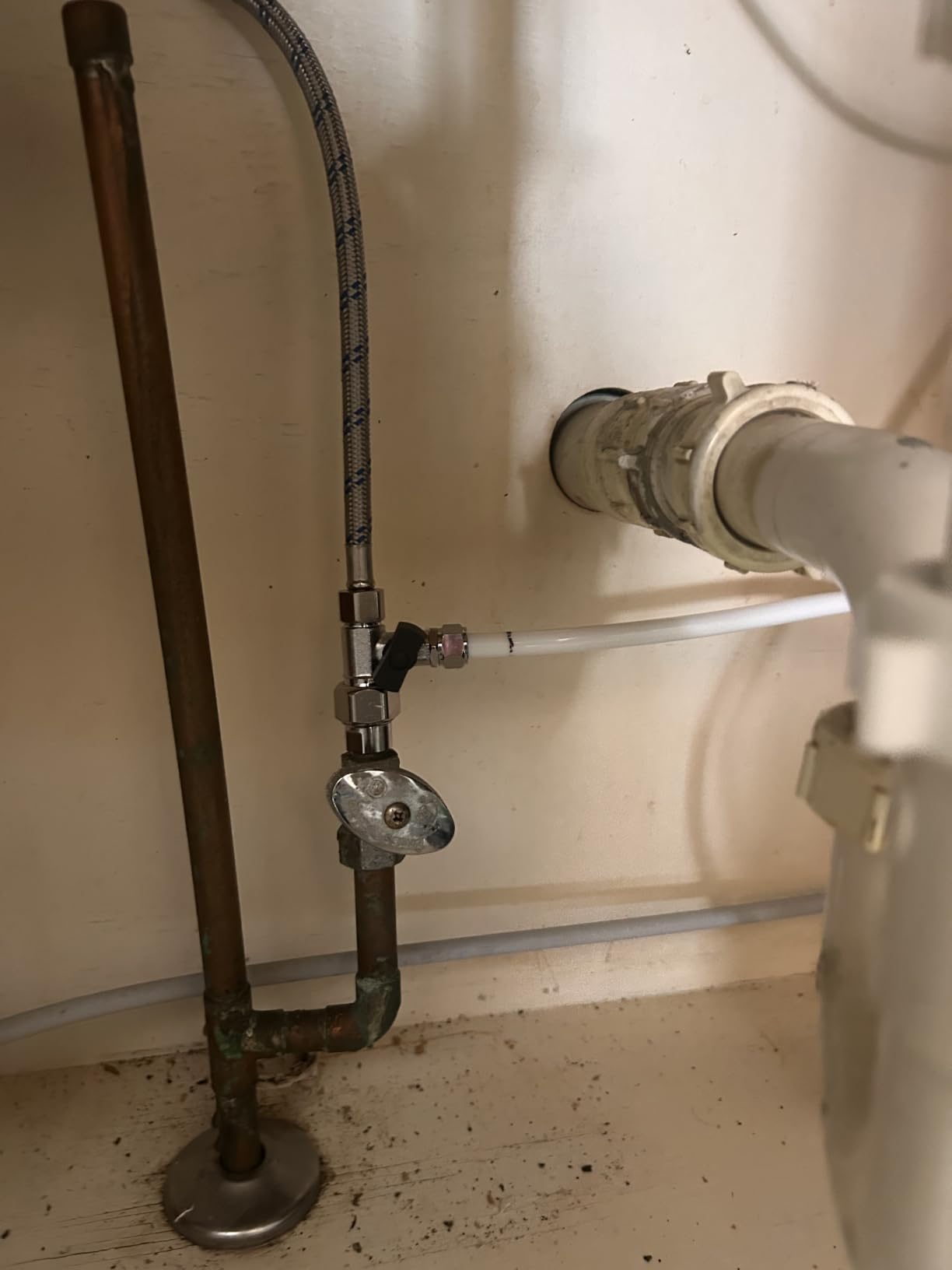 Waterdrop TSU 0.01 Micron Ultra Filtration Under Sink Water Filter System, 3-Stage Tankless Under Sink Water Filtration System with Faucet, Smart Panel, Not Lower TDS customer photo 2
