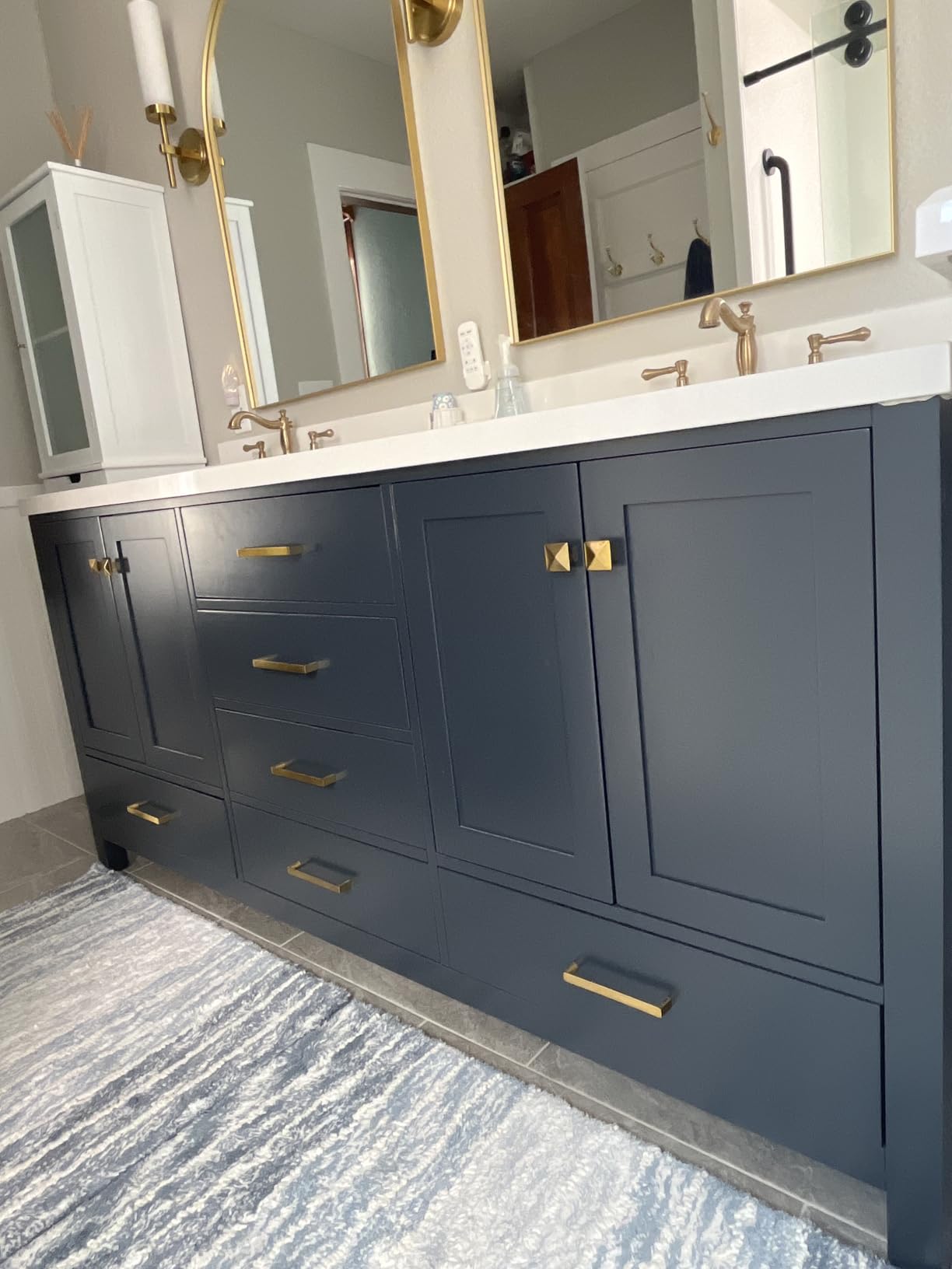 ARIEL Cambridge 72-inch Bathroom Vanity with Sink, Solid Wood, 1.5-inch Pure White Quartz Countertop & Backsplash, Double Rectangular Porcelain Sink, 4 Soft Closing Doors, 6 Dovetail Drawers, White customer photo 2