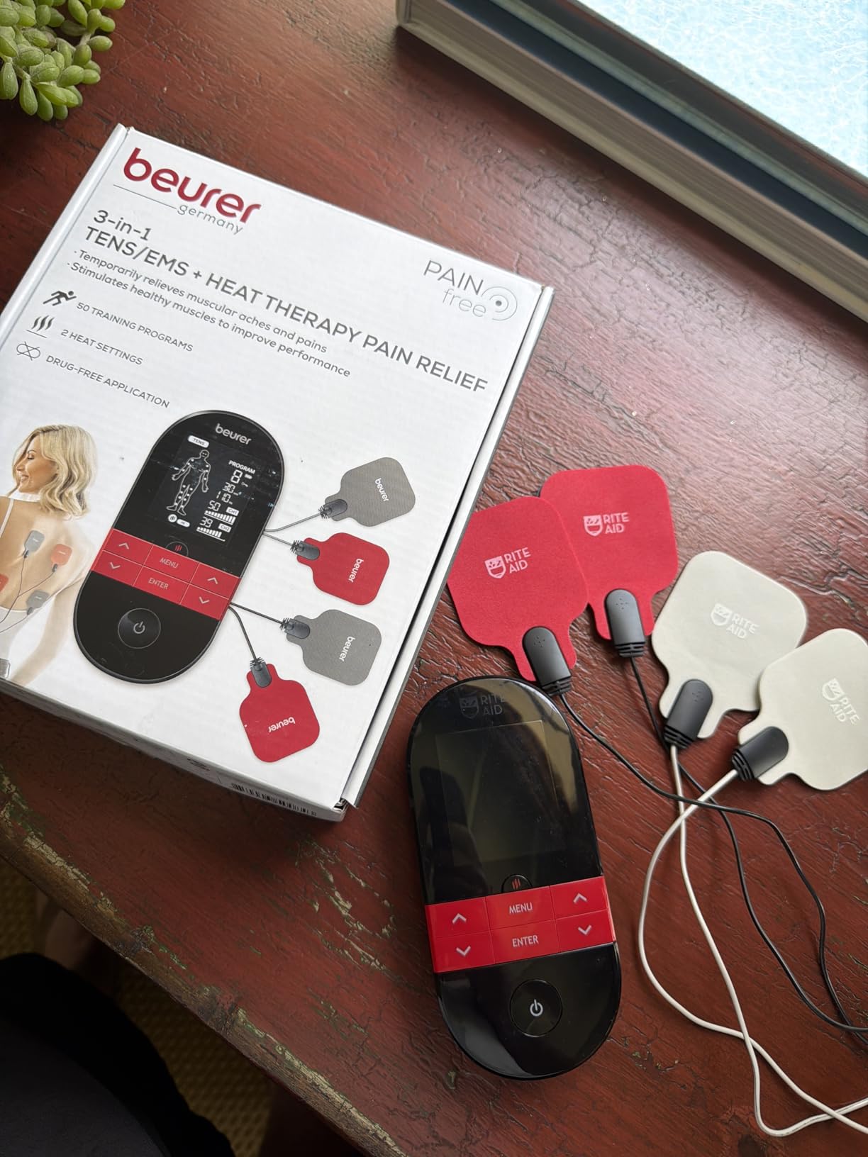 Beurer EM59 Digital 3-in-1 TENS Unit, EMS & Heat Therapy for Pain Relief & Relaxation, Muscle Stimulator with 2 Adjustable Channels, 64 Applications, Timer Function customer photo 1