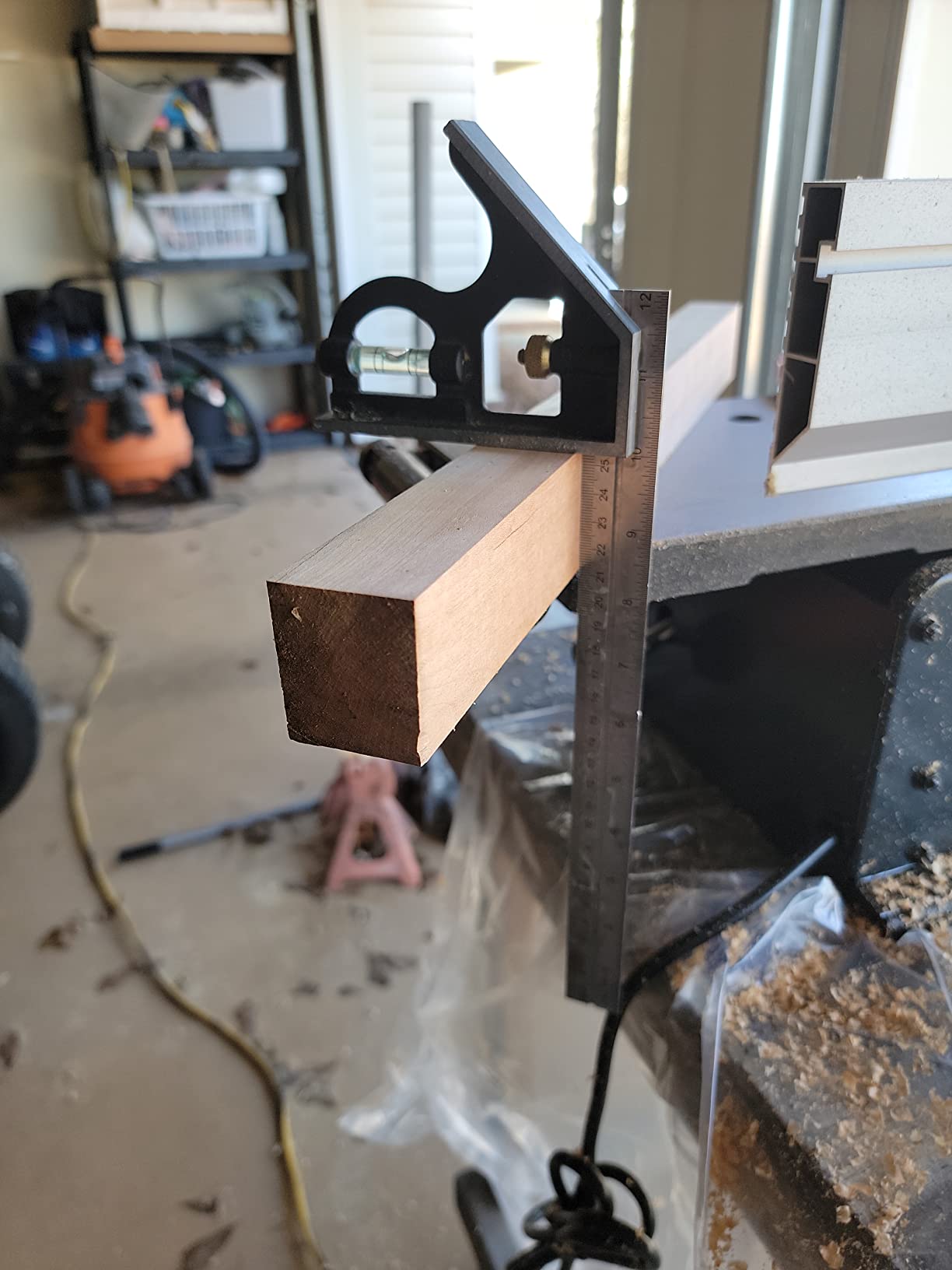 Wahuda Tools Jointer - 10-inch Benchtop Wood Jointer, Spiral Cutterhead Portable Jointer, Cast Iron Tables w/Pull Out Extensions, 4-Sided Carbide Tips & 12amp Motor, Woodworking Tools (50110CC-WHD) customer photo 2
