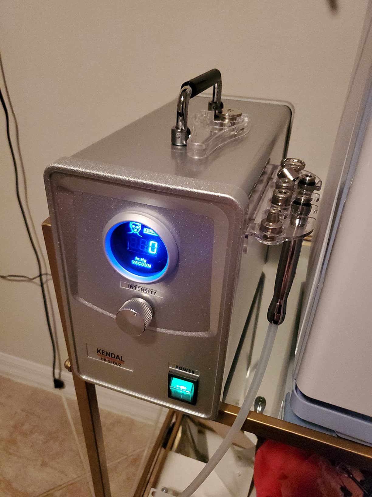 Kendal Professional Diamond Microdermabrasion Machine, Dermabrasion Facial Skin Care Equipment with Digital Display 110V-220V HB-SFD02 customer photo 1