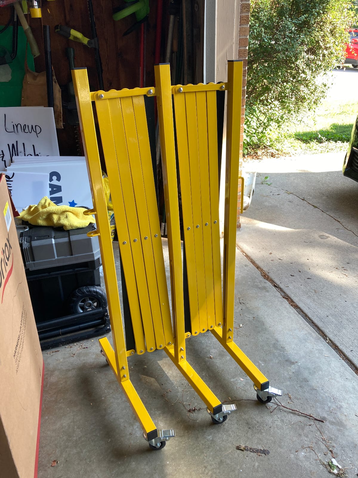 Trafford Industrial Expandable Metal Barricade, 11-Ft Yellow/Black Gate | Mobile Safety Barrier, Retractable Traffic Fence, Locking Casters, Steel Frame, Aluminum Cross Members, Hook-and-loop Links customer photo 2