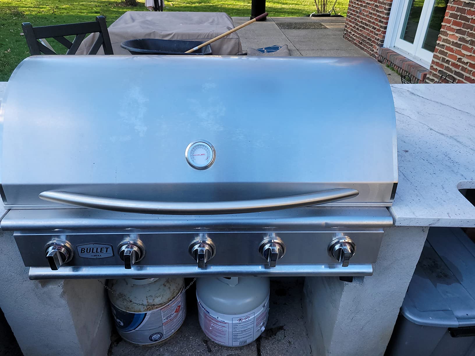 Bull by Bull Yukon 5 Burner Outdoor Kitchen Grill, Built-In Propane Grill with 75,000 BTUs of Heat, 304 Stainless Steel, Cast Iron Heat Treated Reliabull Bar Burners and Piezo Igniters customer photo 1