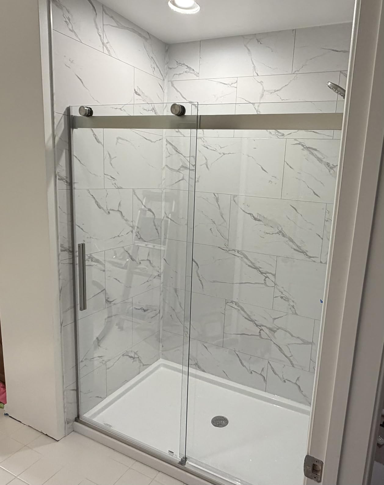 Palisade 25.6 in. x 14.8 in. Vinyl Wall Tiles in Carrara Marble, Interlocking Waterproof Tiles customer photo 1