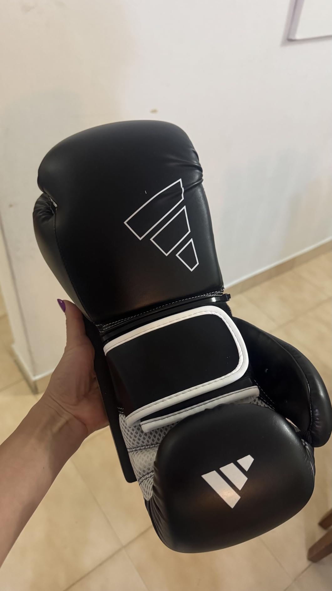 Adidas Hybrid 80 Boxing Gloves - Adult Boxing Gloves for Men & Women - Heavy Bag Gloves, Kickboxing Gloves for Women, MMA Sparring Gloves, Punching Bag Gloves for Men customer photo 1