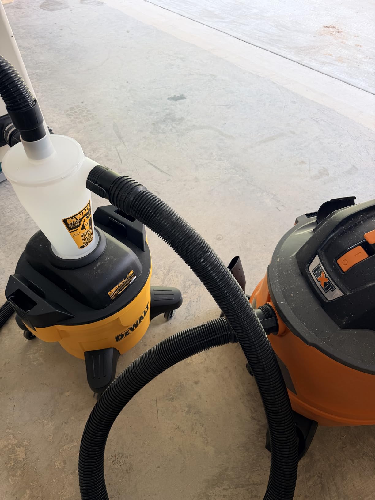 DEWALT 6 Gallon Dust Separator for Wet/Dry Shop Vacuums,DXVCS002 customer photo 1