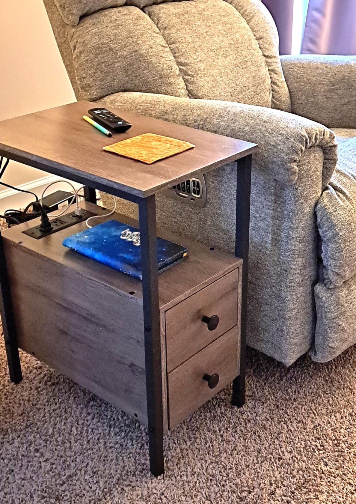 HOOBRO End Table with Charging Station, Narrow Side Table with 2 Drawer & USB Ports & Power Outlets, Nightstand for Small Spaces, for Living Room, Bedroom, Rustic Brown and Black BF541BZ01 customer photo 2