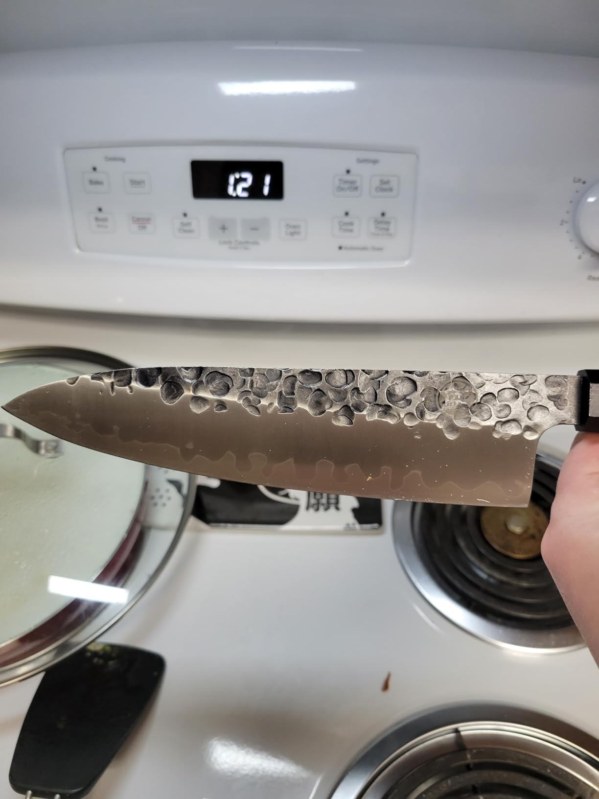MITSUMOTO SAKARI 8-Inch Japanese Gyuto Chef Knife, 3-Layer 9Cr18MoV San-Mai High Carbon Stainless Steel, Hand-Forged Finish, Octagonal Rosewood Handle customer photo 1