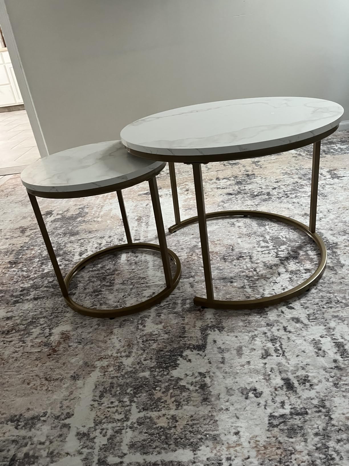 aboxoo Coffee Table Nesting White Set of 2 Side Set Golden Frame Circular Round and Marble Pattern Wooden Tables, Living Room Bedroom Apartment Modern Industrial Simple Nightstand customer photo 2