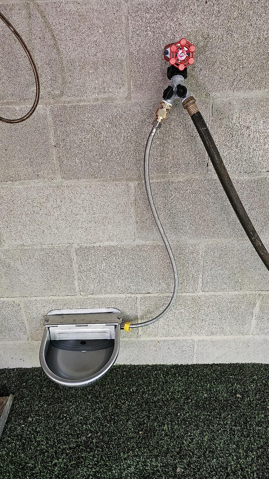 Automatic Animal Drinking Water Bowl with Float Valve, Standard Pipe, 3L Stainless Steel Waterer Feeder Farm Dog Dispenser Kit Self Filling for Livestock Horse Goat Water Trough customer photo 1