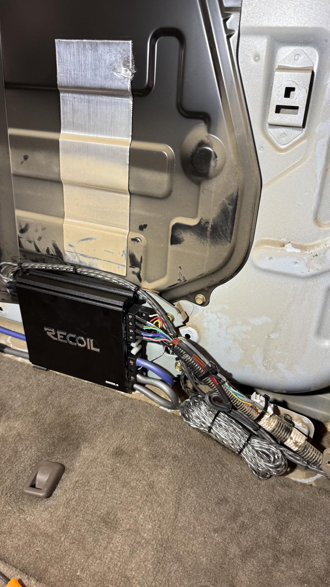 Recoil DI550.4 Full-Range Class-D 4-Channel Car Audio Amplifier, 1,040 Watts Max Power, 2-4 Ohm Stable, Mosfet Power Supply, Bridgeable customer photo 1