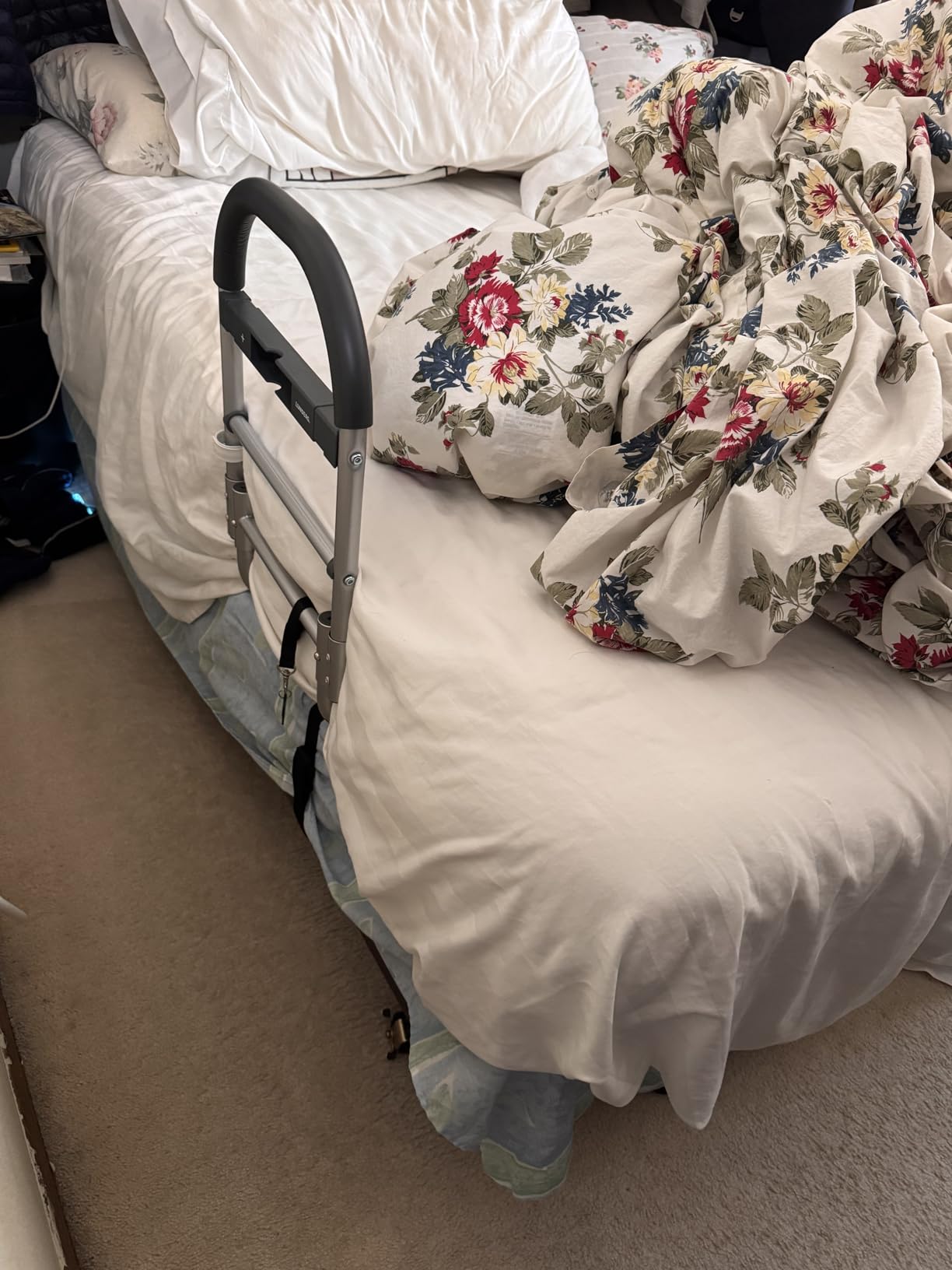 Lunderg Bed Assist Rail for Seniors with Motion-Activated Light & Non-Slip Grab Bar - Easy to Install Bed Rails for Elderly Adults Safety & Post-Surgery - Helps Reduce Falls & Support Independence customer photo 2