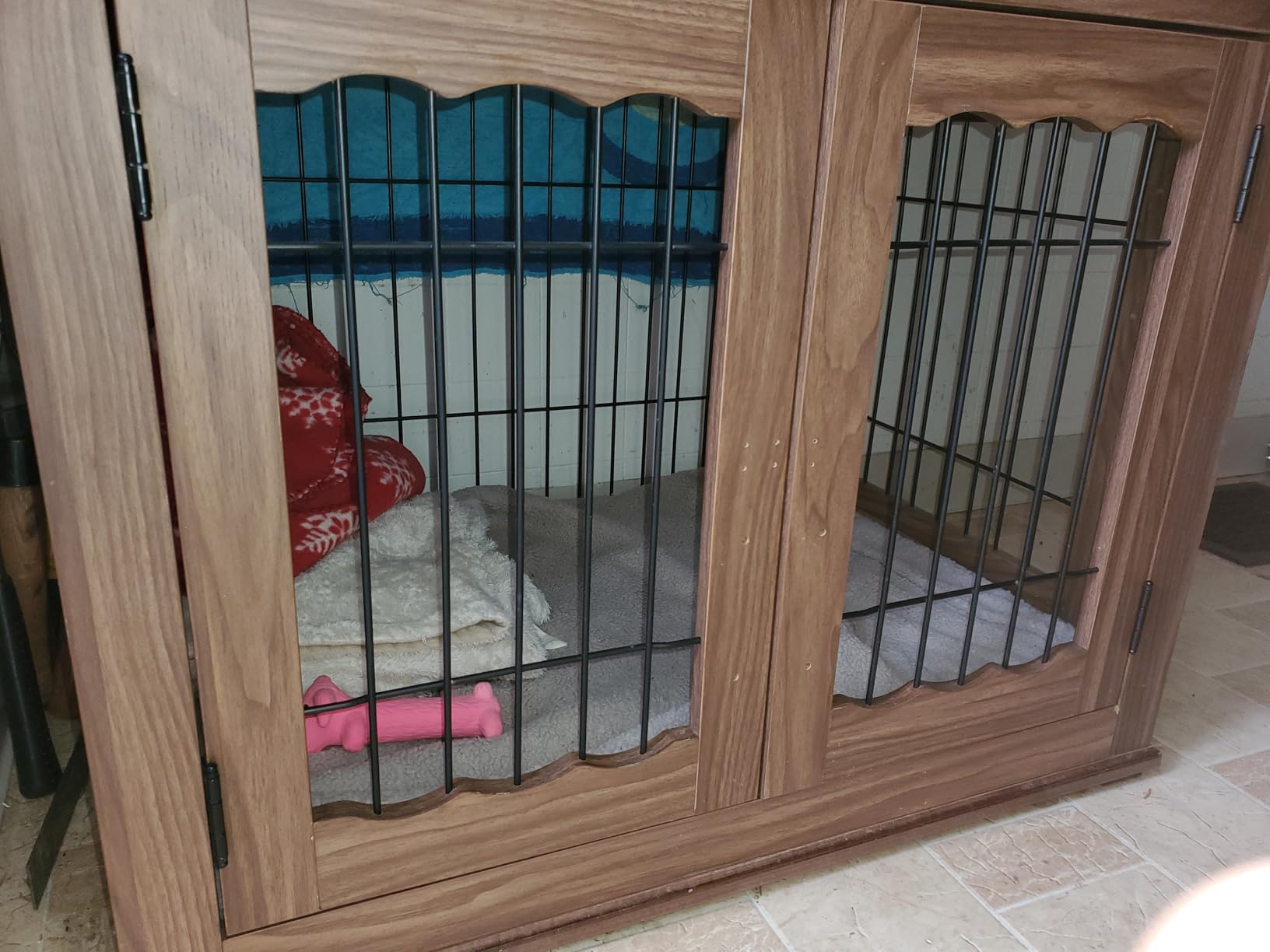beeNbkks Furniture Style Dog Crate End Table, Double Doors Wooden Wire Dog Kennel with Pet Bed, Decorative Pet Crate Dog House Indoor Medium Large customer photo 1