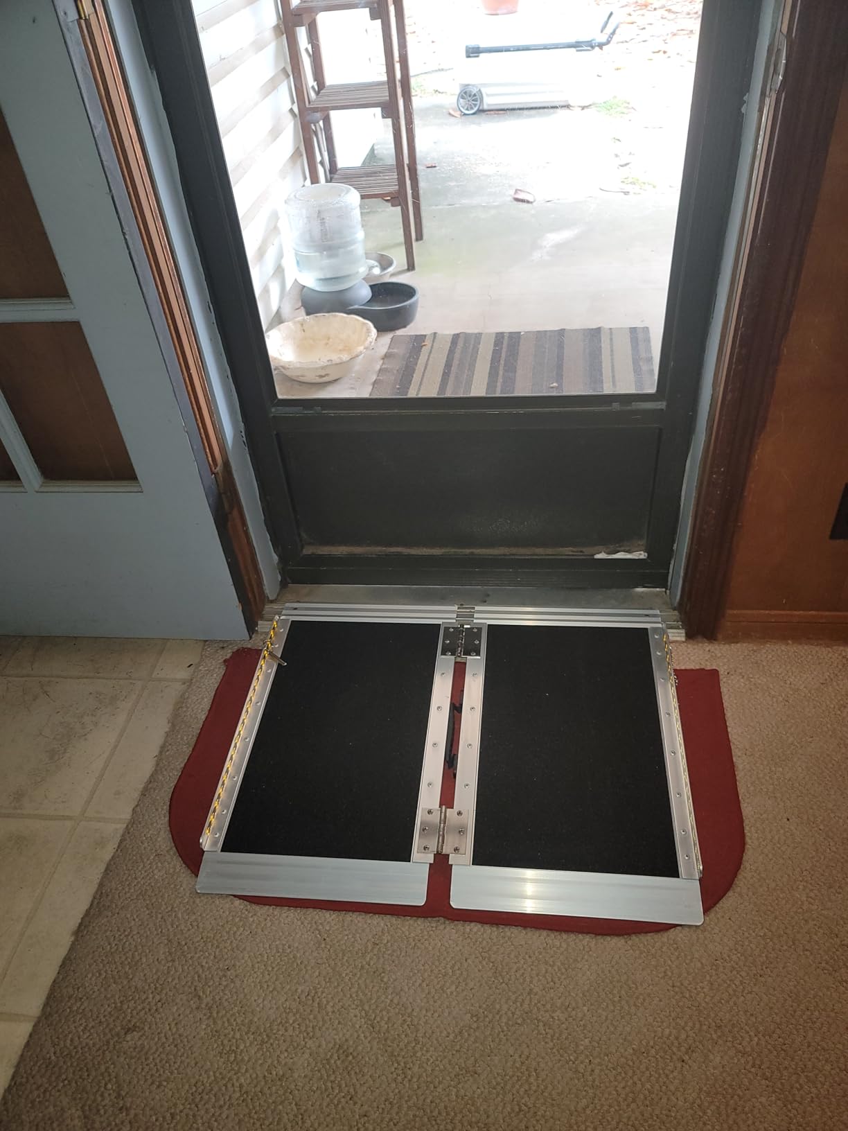 FACHNUO 8FT Portable Wheelchair Ramp for Home Steps, with Support Legs | 800LBS Capacity, Easy Storage, No Set Up, with Handle, Stable&Sturdy Aluminum Ramps for Electric Chairs/Doorways, Non-slip customer photo 1
