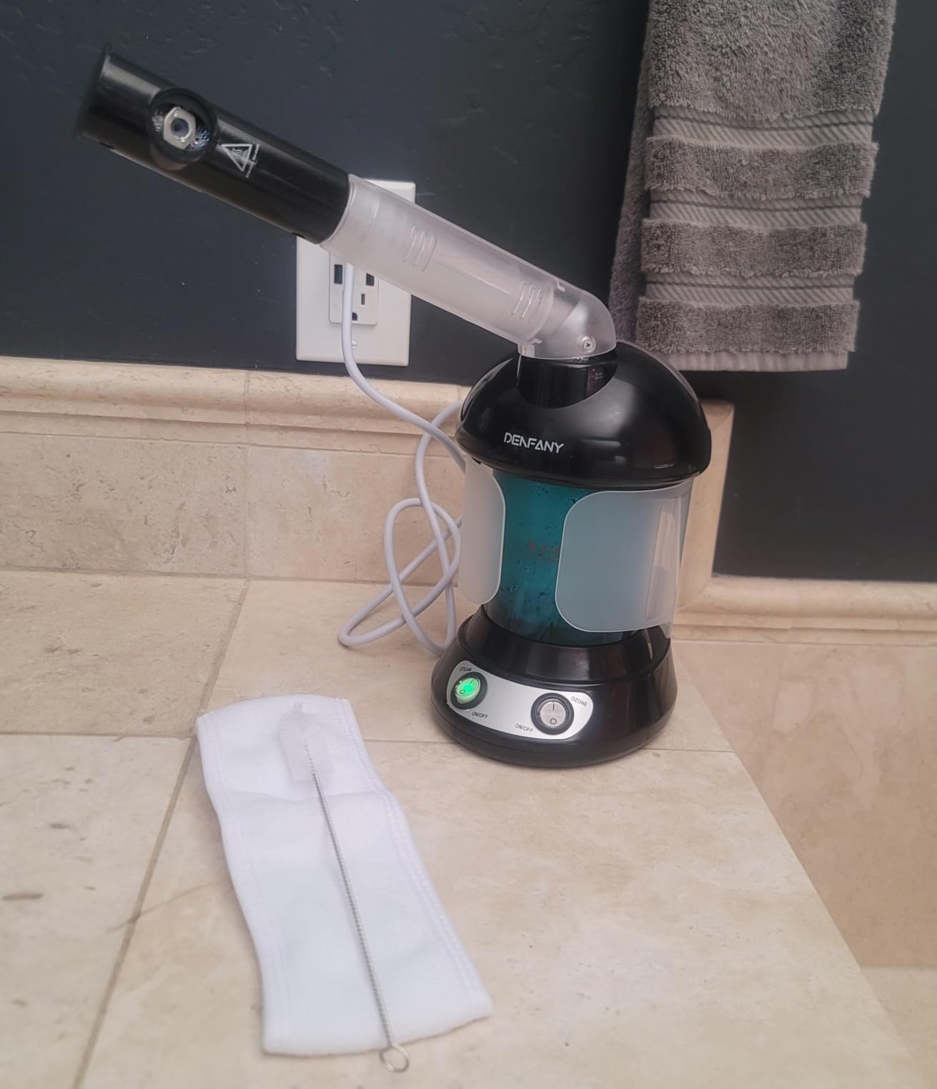 Facial Steamer - DENFANY Nano Ionic Face Steamer with Extendable 360° Rotating Arm - Portable Facial Steamer for Personal Care at Home or Salo （Black） customer photo 1