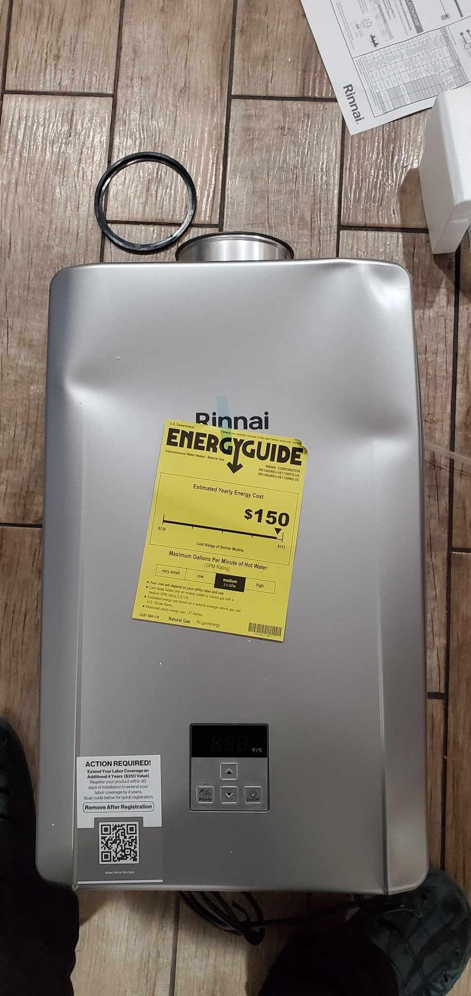 Rinnai RE140iN Non-Condensing Natural Gas Tankless Water Heater, Up to 5.3 GPM, Indoor Installation, 140,000 BTU customer photo 1