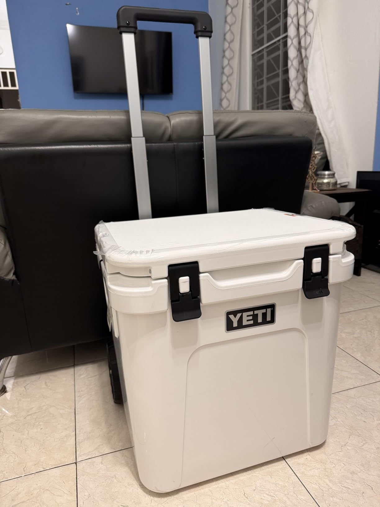 YETI Roadie 48 Wheeled Cooler with Retractable Periscope Handle customer photo 2