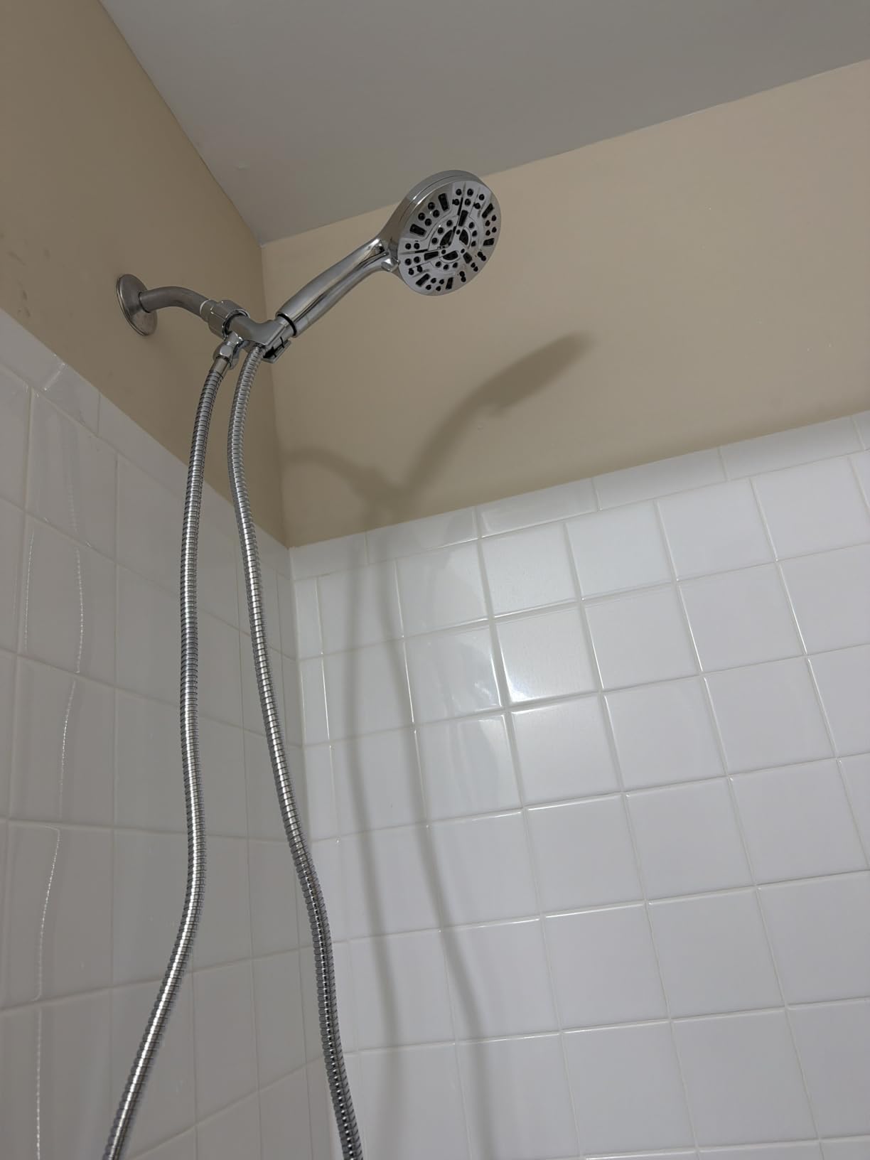BESAQUO 9 Functions High Pressure Handheld Shower Head with Power Wash customer photo 1