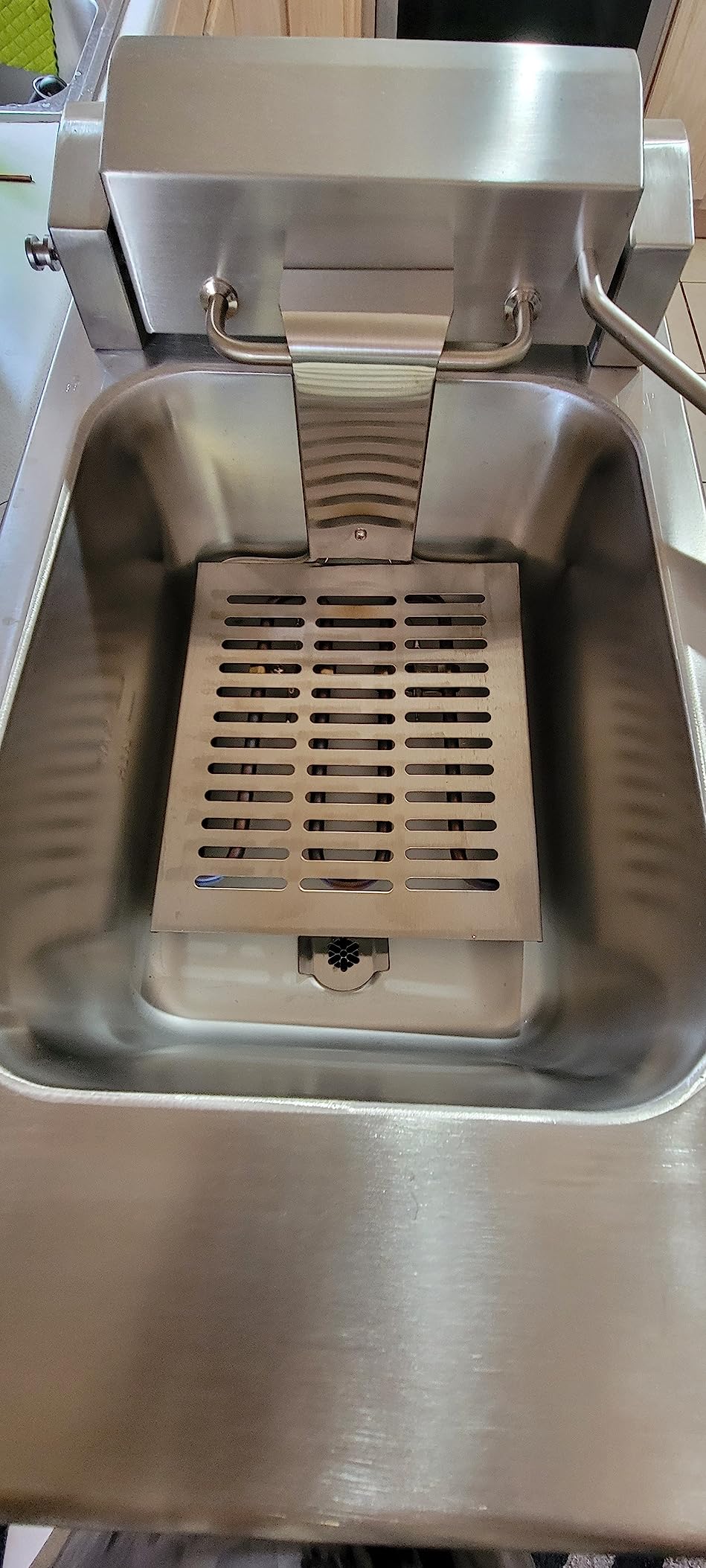 CROSSSON 6L Electric Countertop Deep Fryer Extra Large with Drain,Timer,Basket and Lid for Restaurant Use 120V,1800W Commercial Deep Fryers customer photo 2