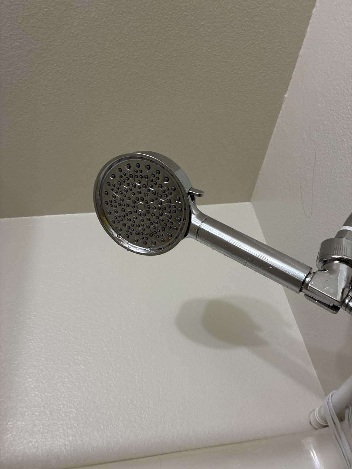 Cobbe Filtered Shower Head with Handheld, Water Softener for Hard Water | High Pressure 6 Spray Mode Shower Head with Filters - Remove Chlorine and Harmful Substances - Reduces Dry Itchy Skin, Chrome customer photo 2