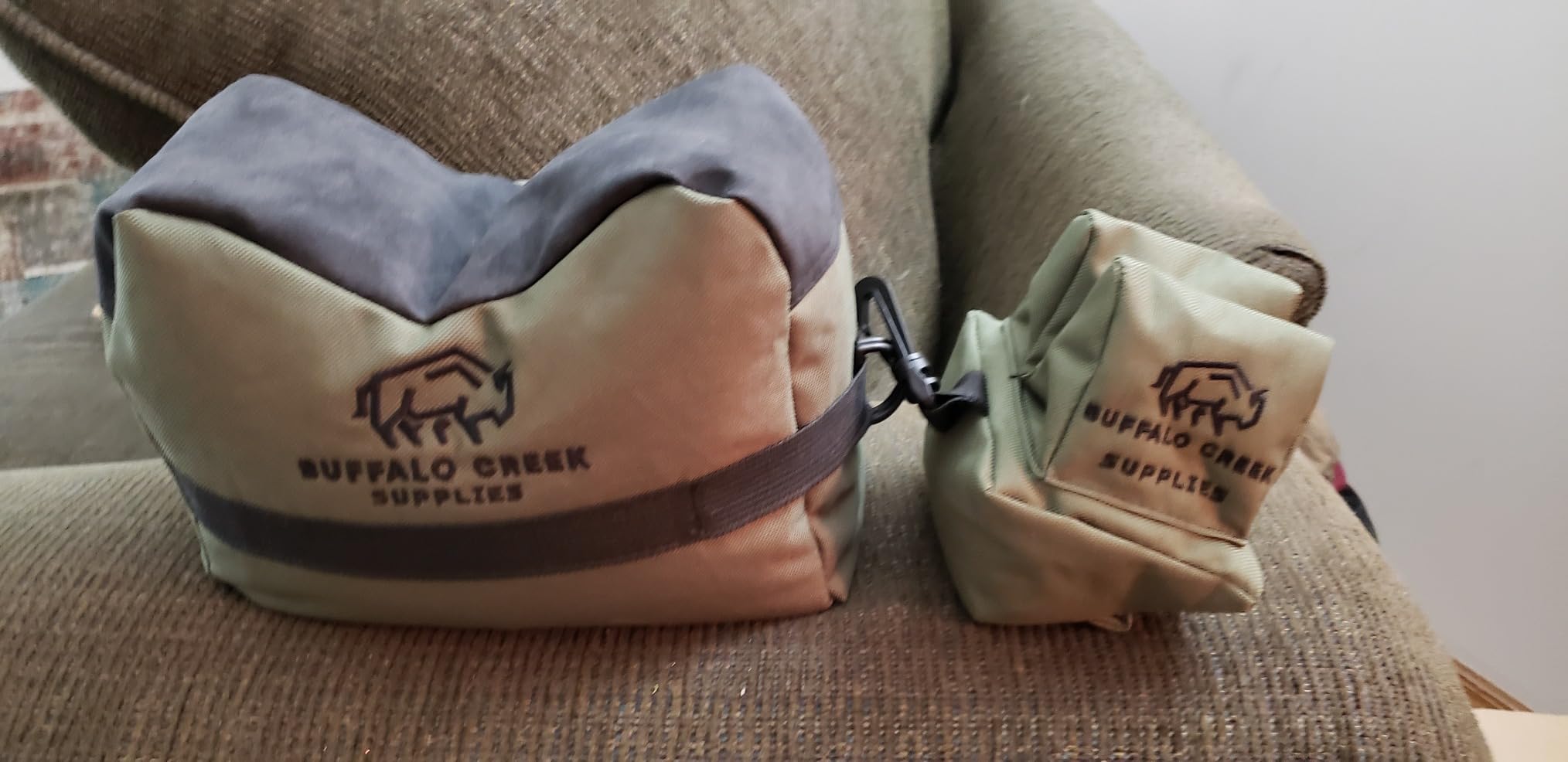 Buffalo Creek Supplies All Weather Durable Front and Rear Shooting Rest Bags, Unfilled customer photo 1
