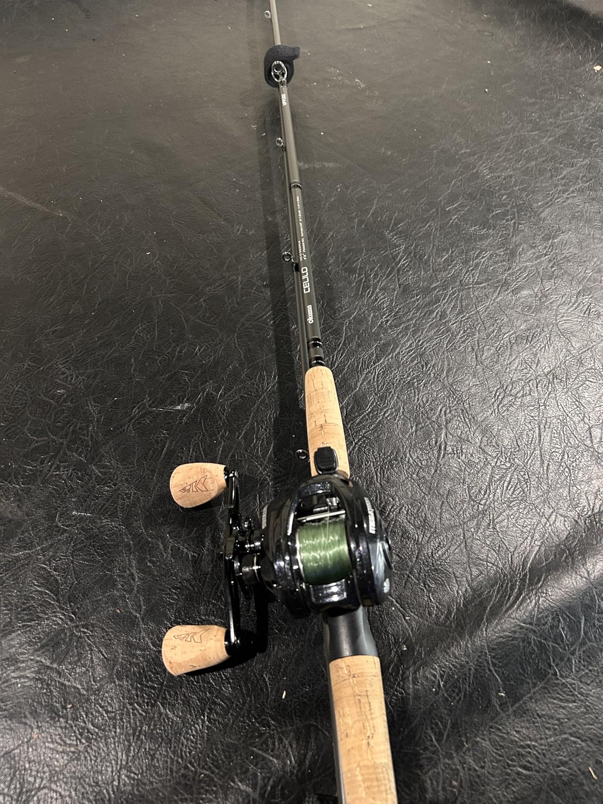 KastKing Megatron 100&200 Baitcasting Reels, Low Profile, High Capacity | Max Drag: 28.6 lb, 7+1 BB, 6.9 oz, Graphite Frame, CNC Aluminum Spool, 8-Button Magnetic Brakes, 3A Cork Handles customer photo 2