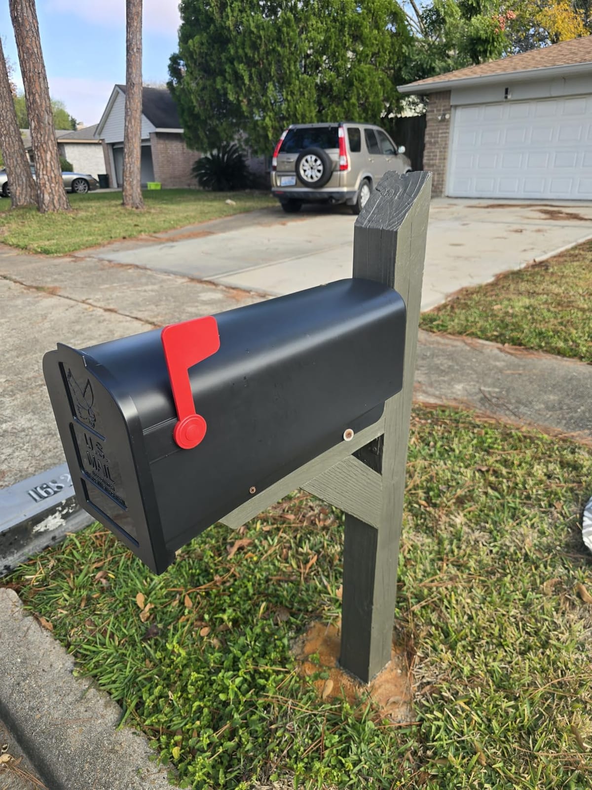 Architectural Mailboxes Parsons Post Mount Mailbox, Black, Medium | Durable plastic build with weather-resistant outdoor construction. USPS approved. customer photo 2